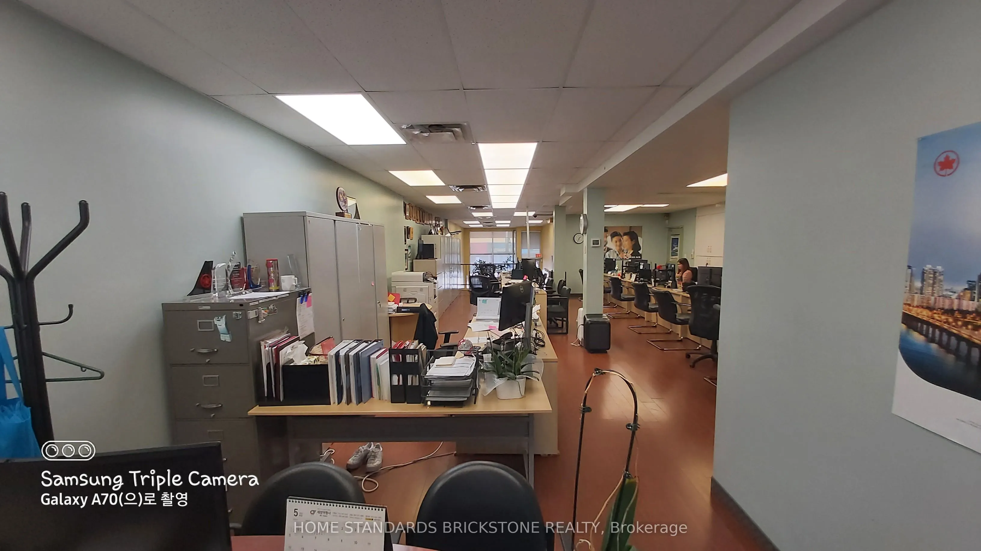 721 Bloor Street W, #100