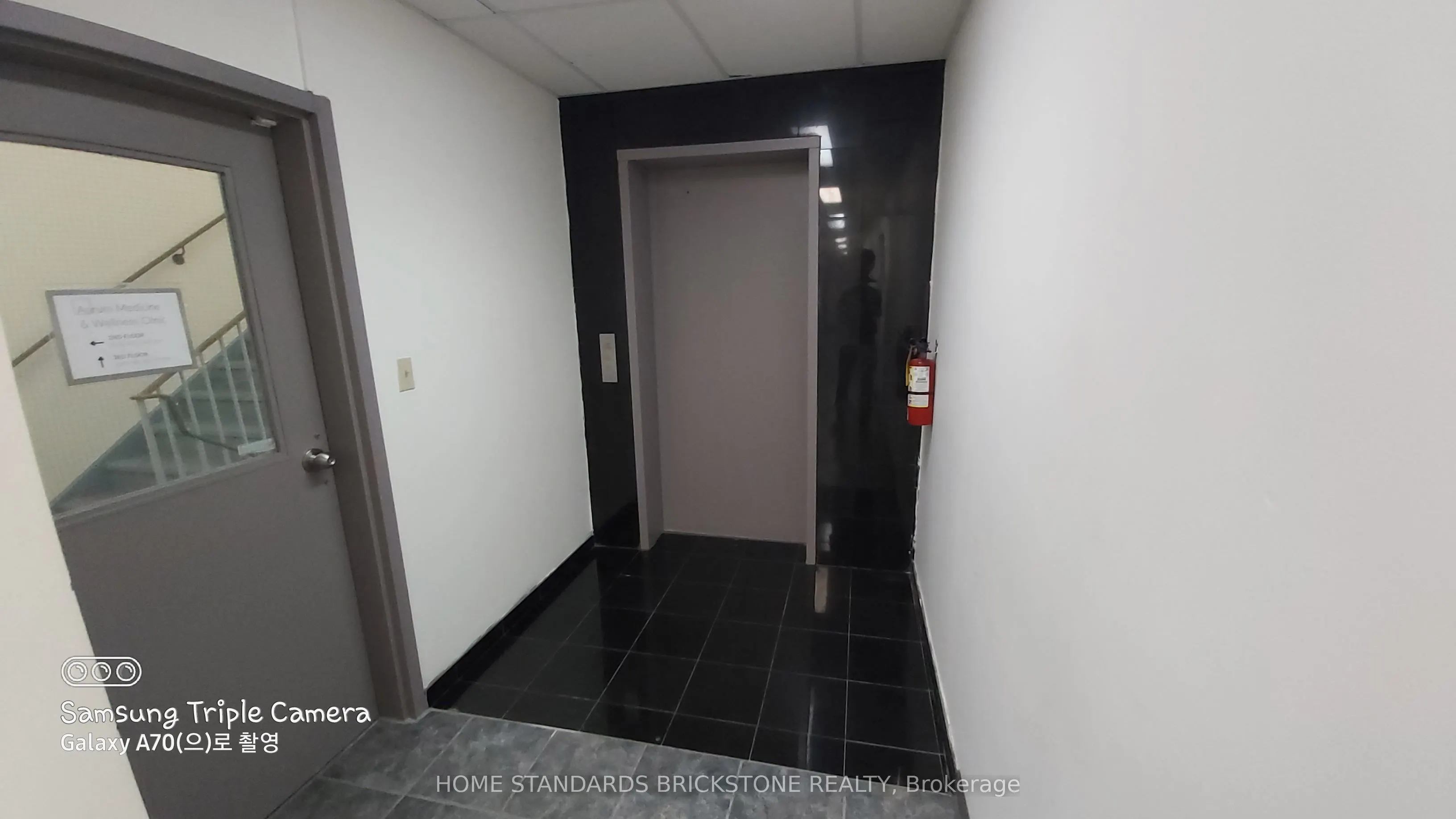 719 Bloor Street W, #203