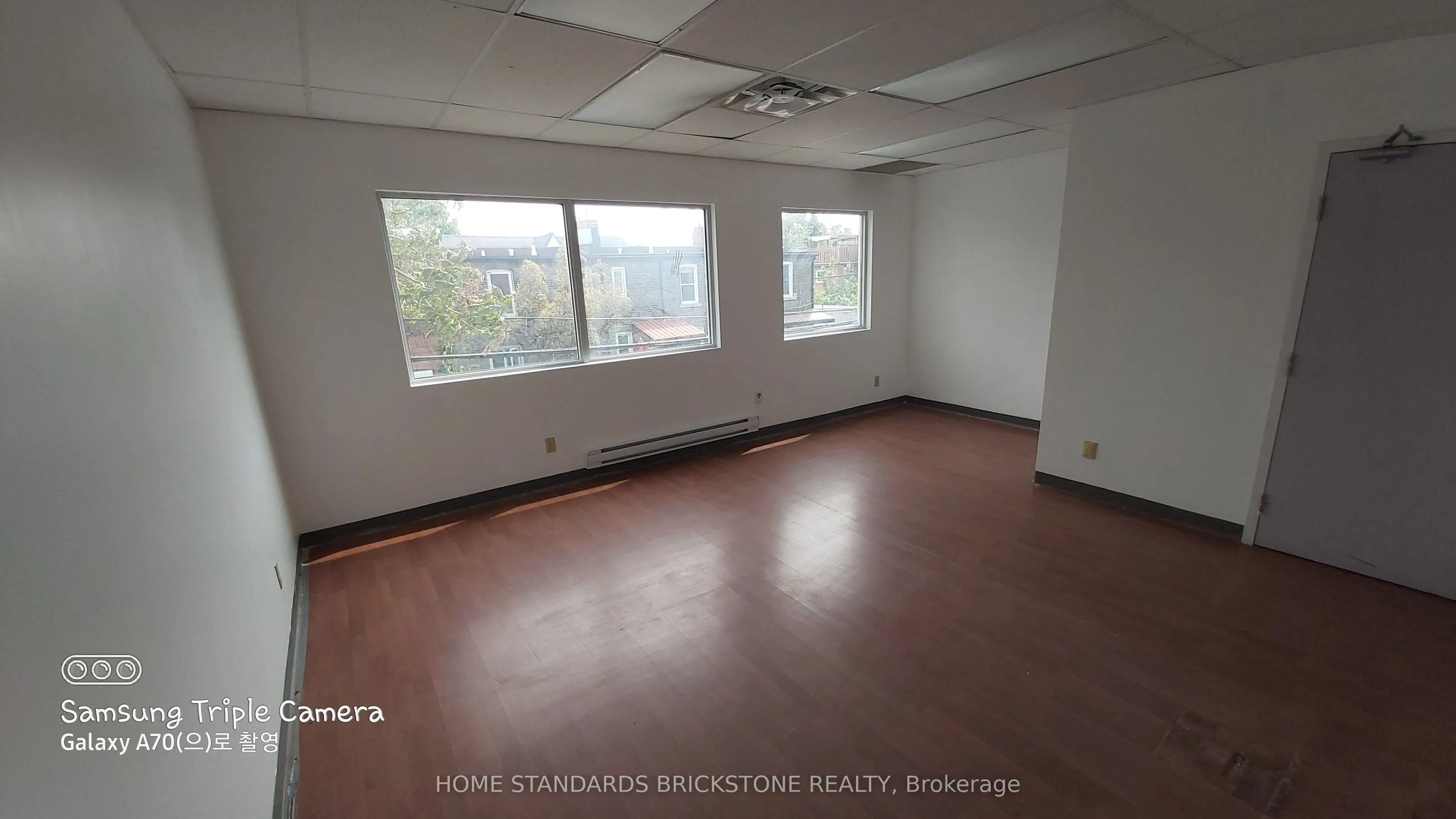 719 Bloor Street W, #203