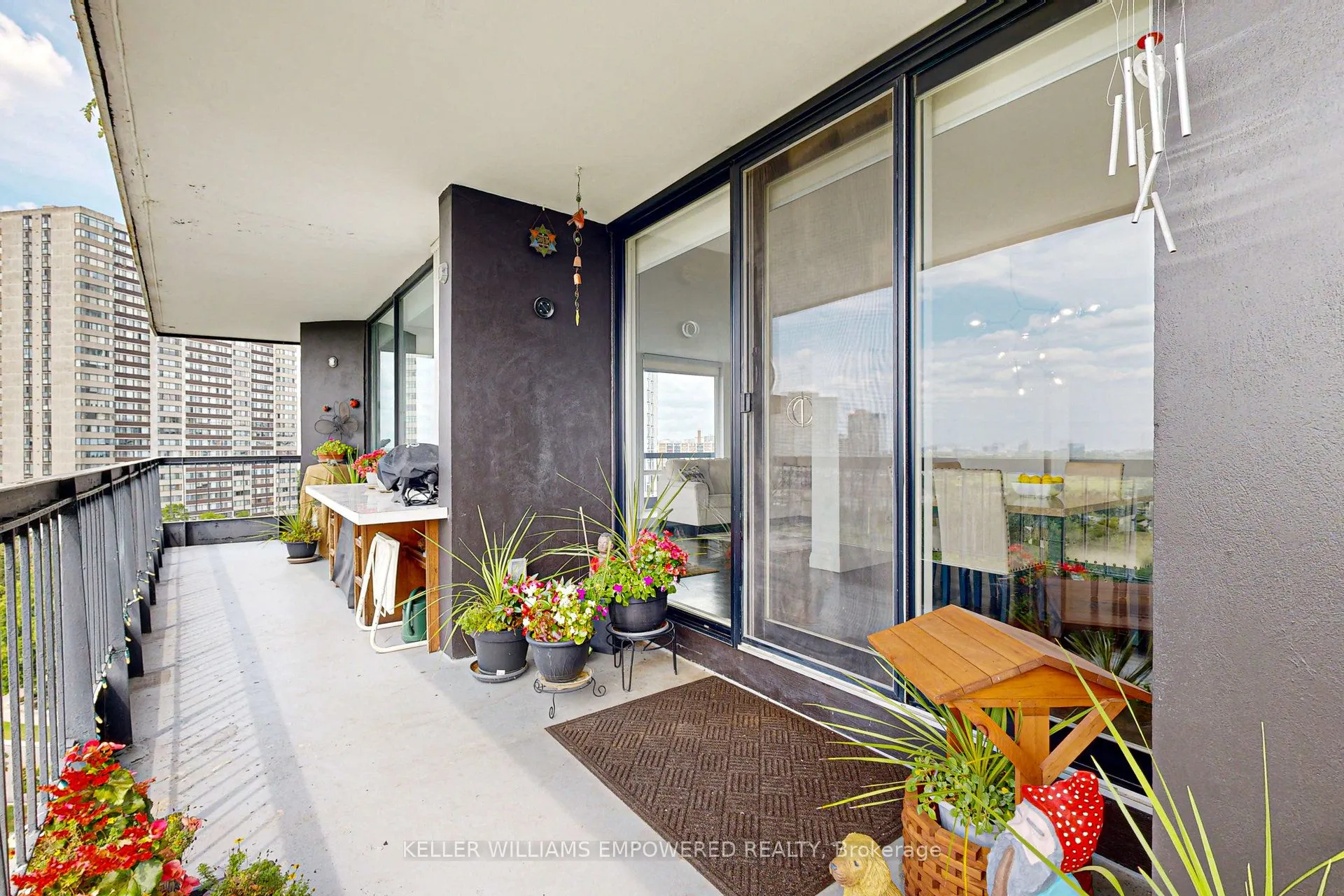 115 Antibes Drive, #1006