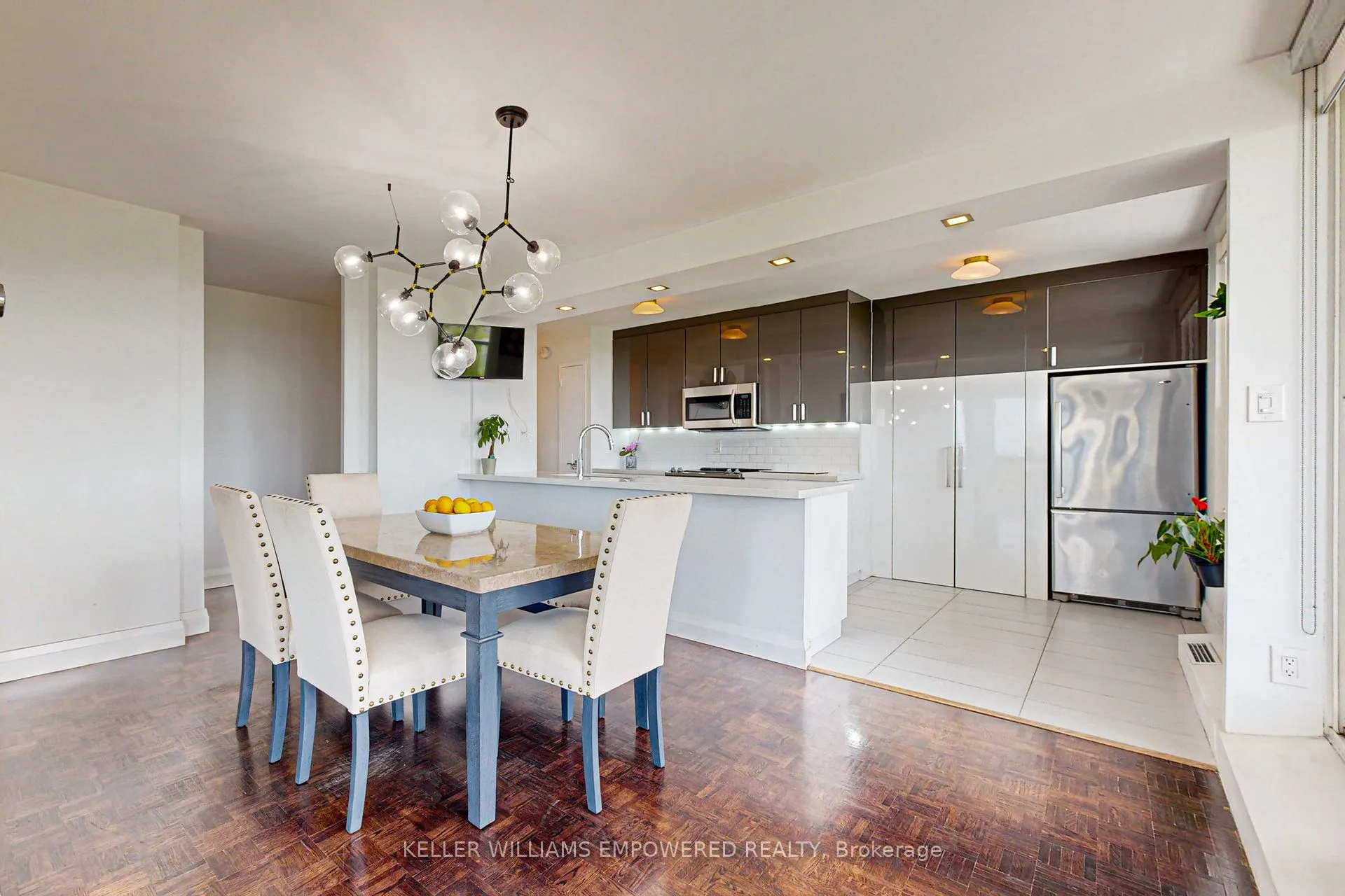 115 Antibes Drive, #1006