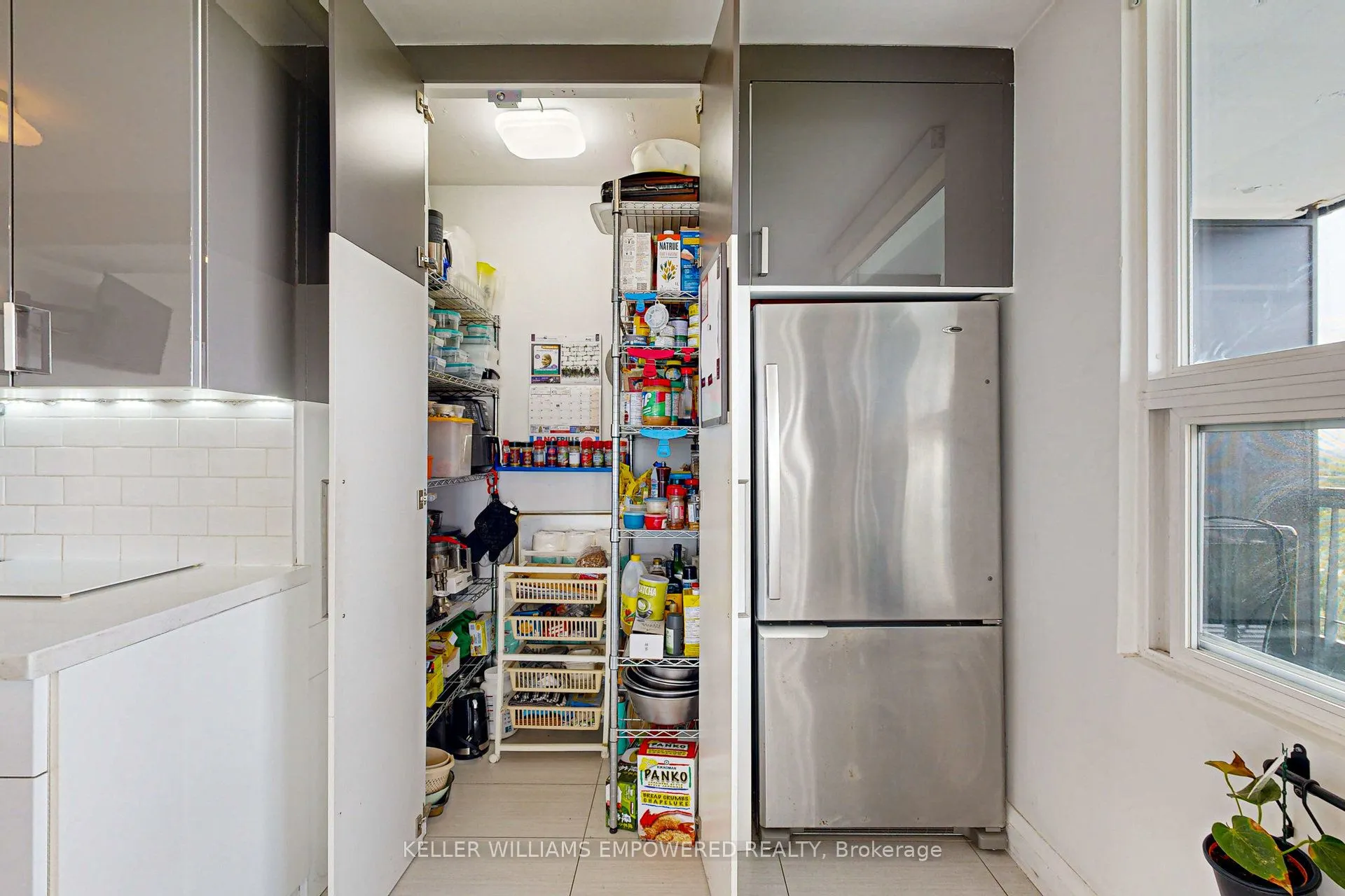 115 Antibes Drive, #1006