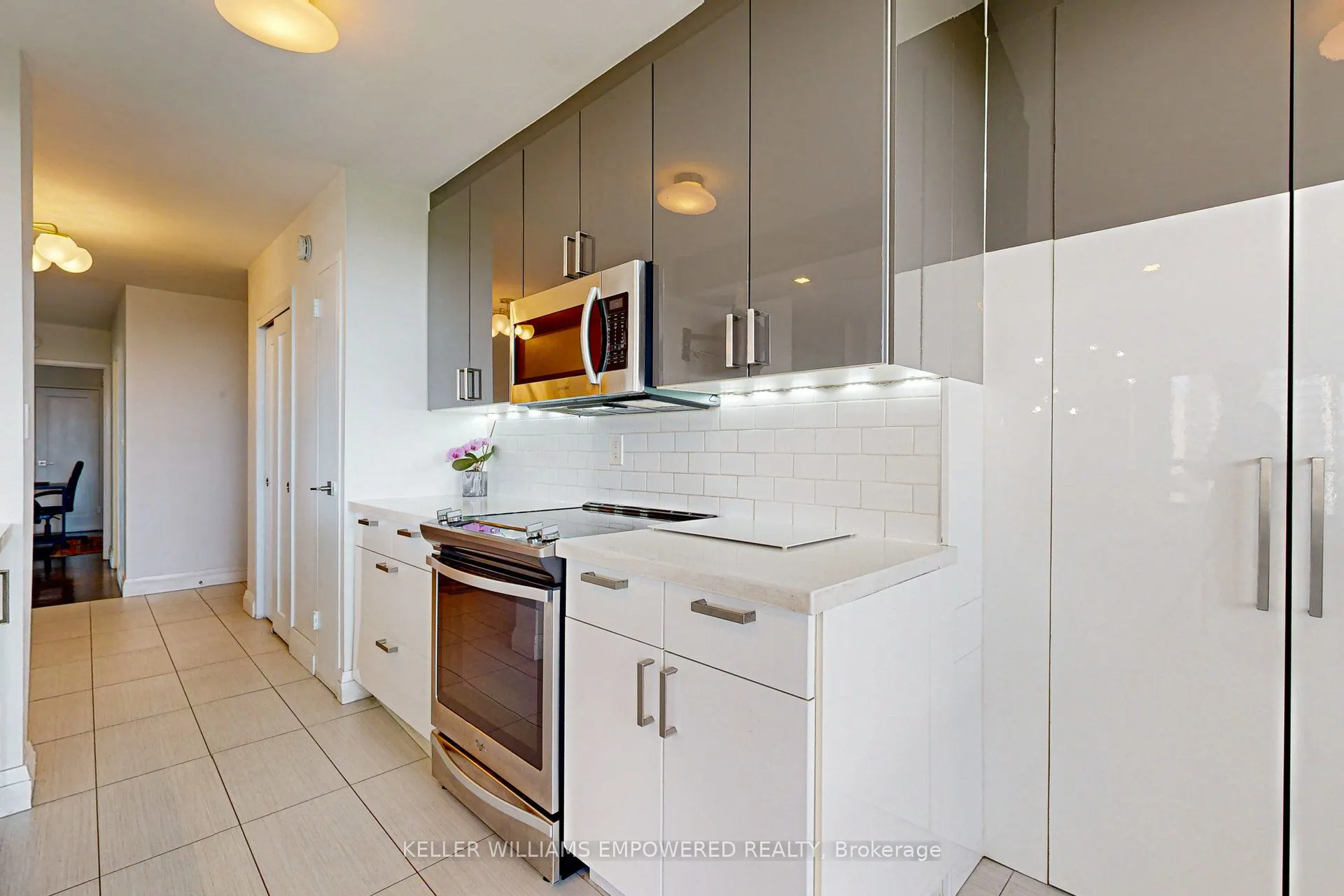 115 Antibes Drive, #1006