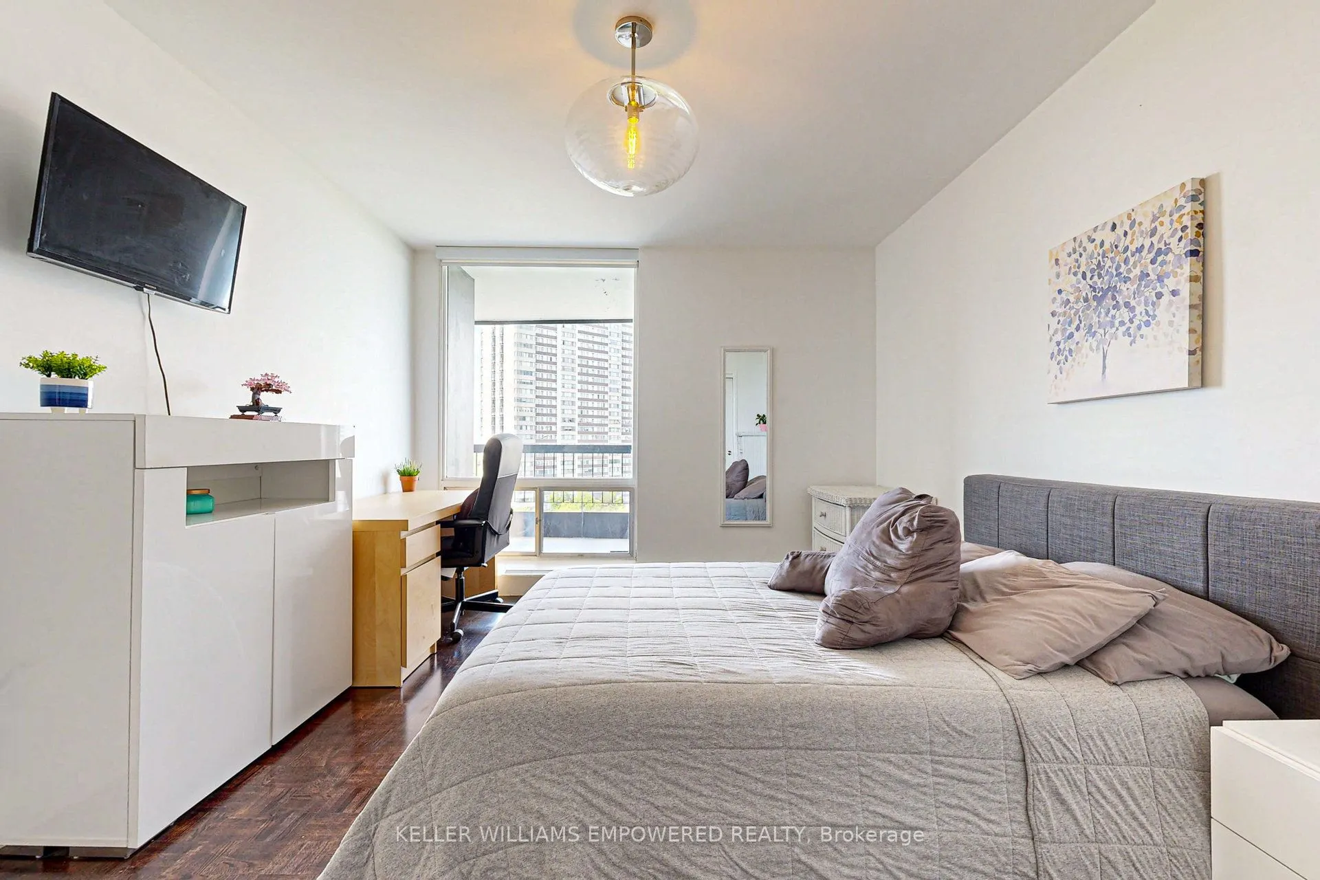 115 Antibes Drive, #1006
