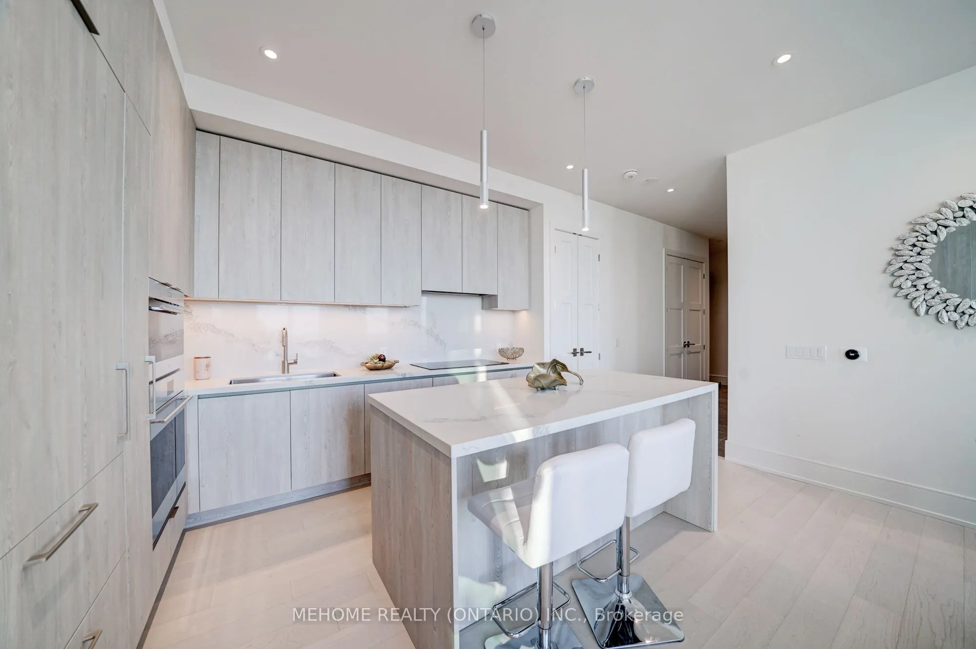 1 Yorkville Avenue, #Ph06