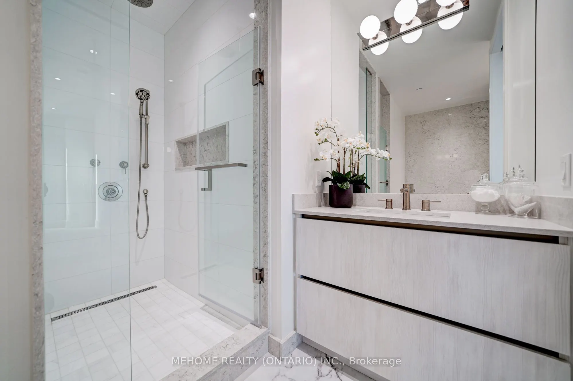 1 Yorkville Avenue, #Ph06