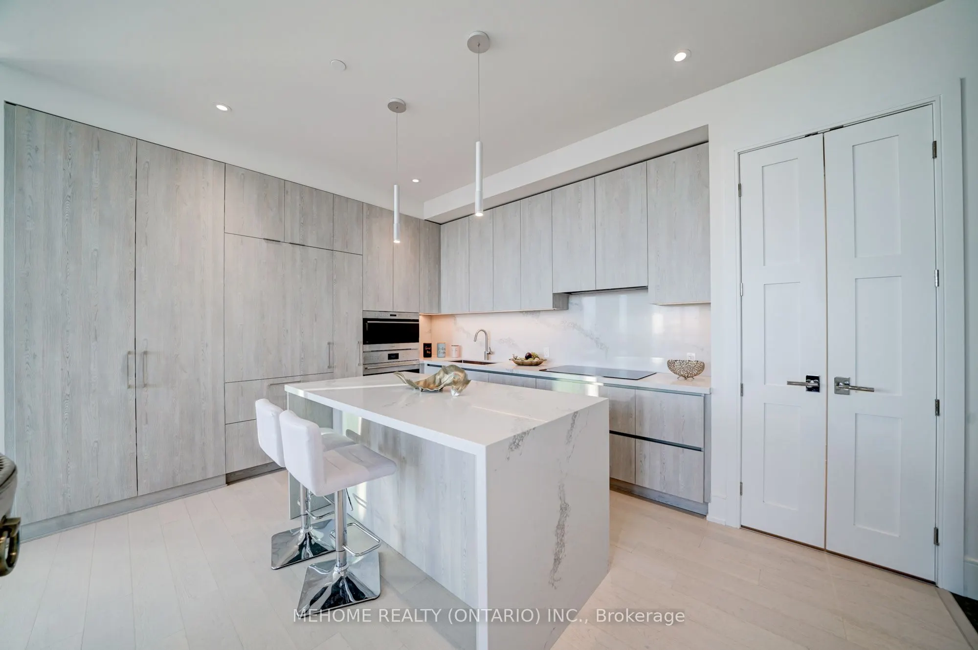 1 Yorkville Avenue, #Ph06