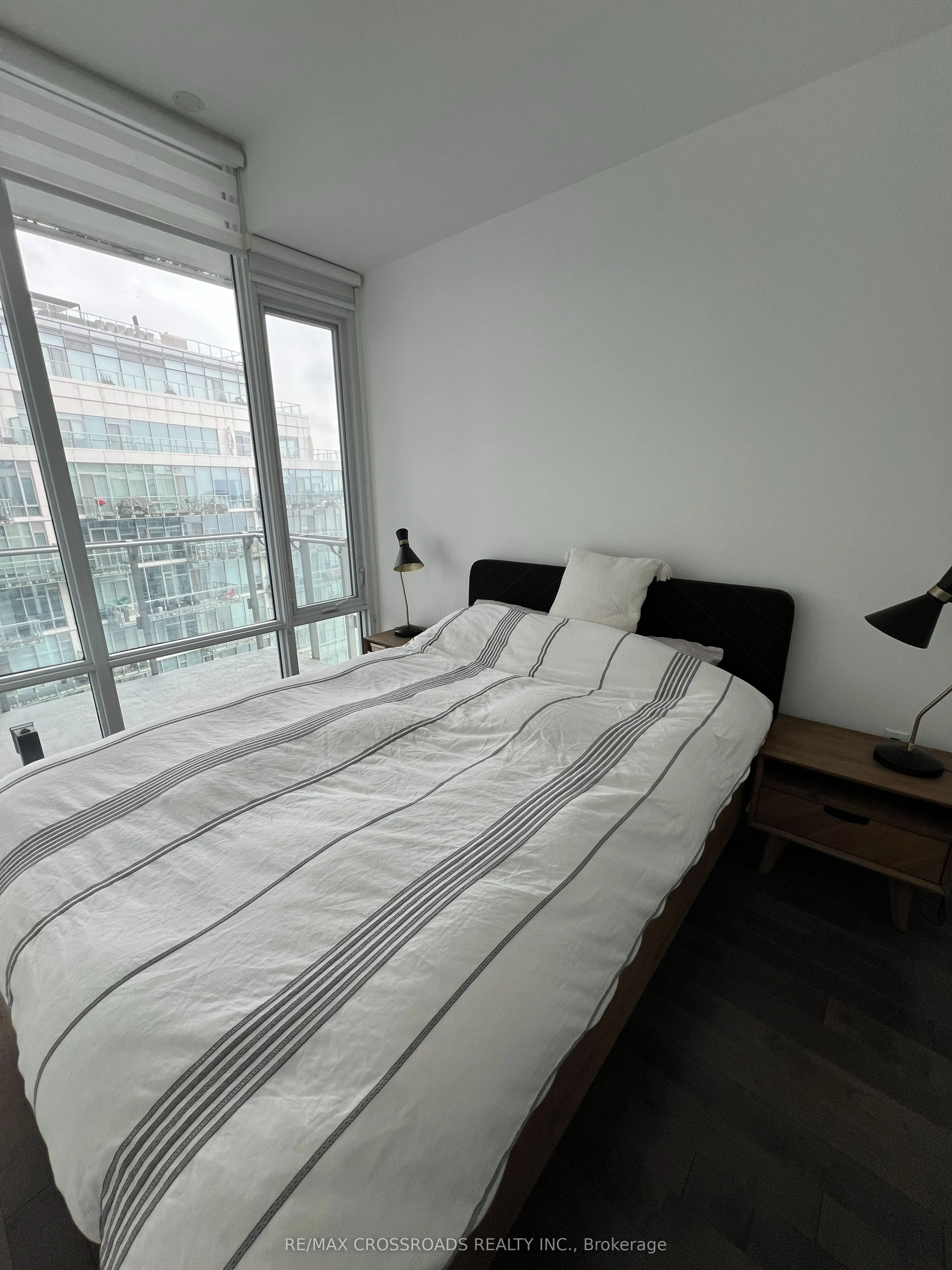 29 Queens Quay E #1010