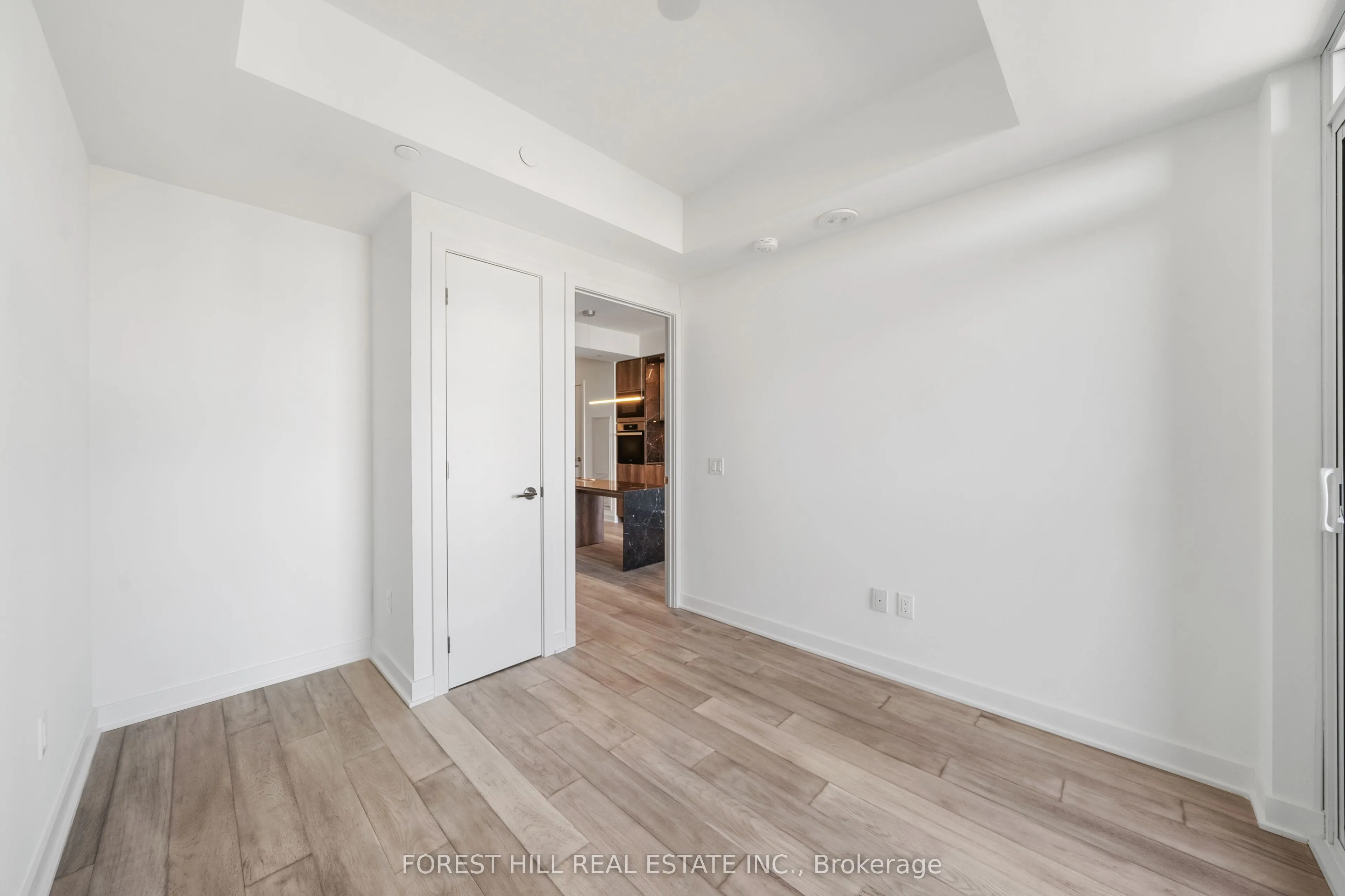 11 Yorkville Avenue #1104