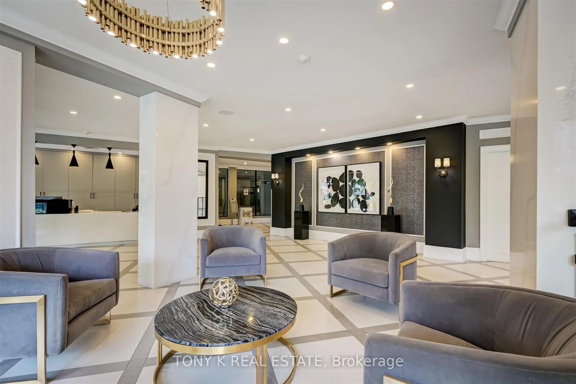 5444 Yonge Street, #502A