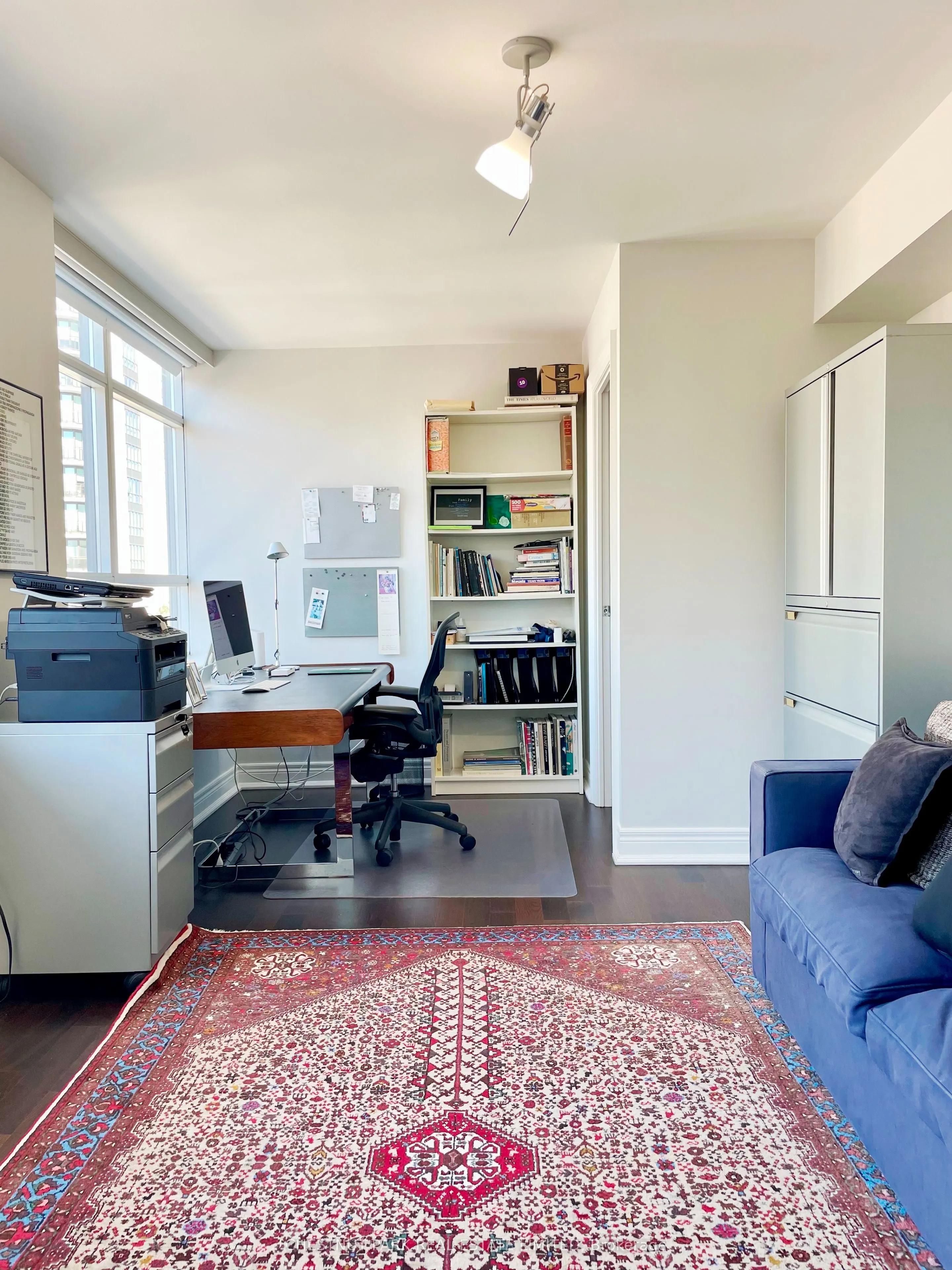 5 Rosehill Avenue, #819
