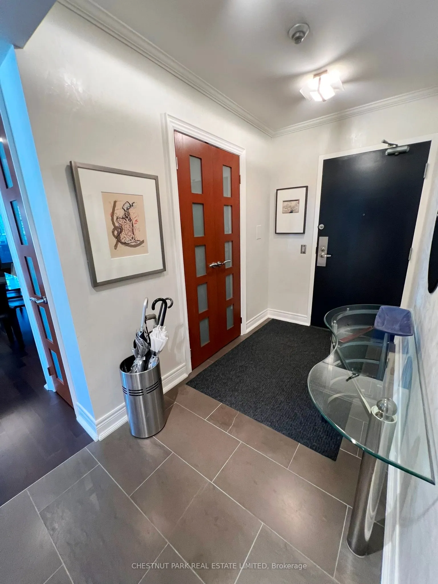 5 Rosehill Avenue, #819