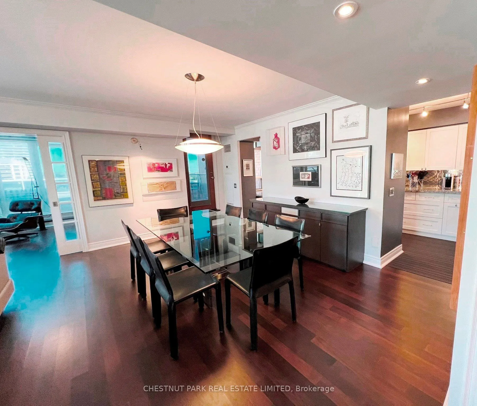 5 Rosehill Avenue, #819