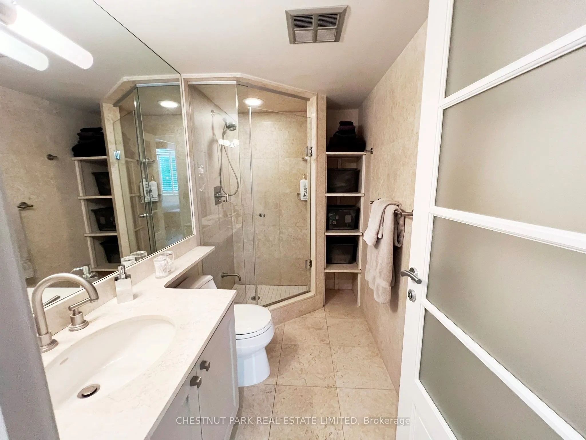 5 Rosehill Avenue, #819