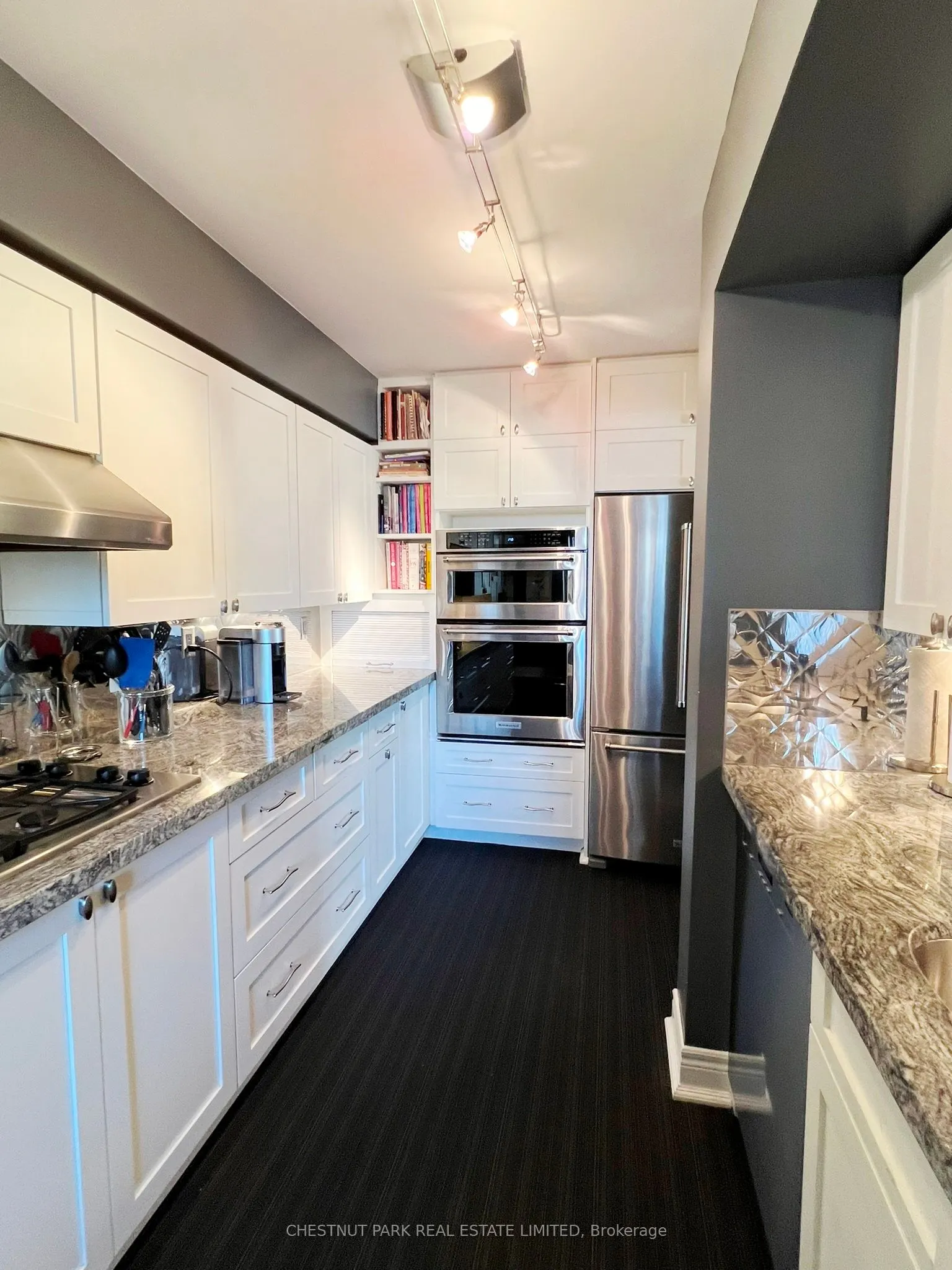 5 Rosehill Avenue, #819
