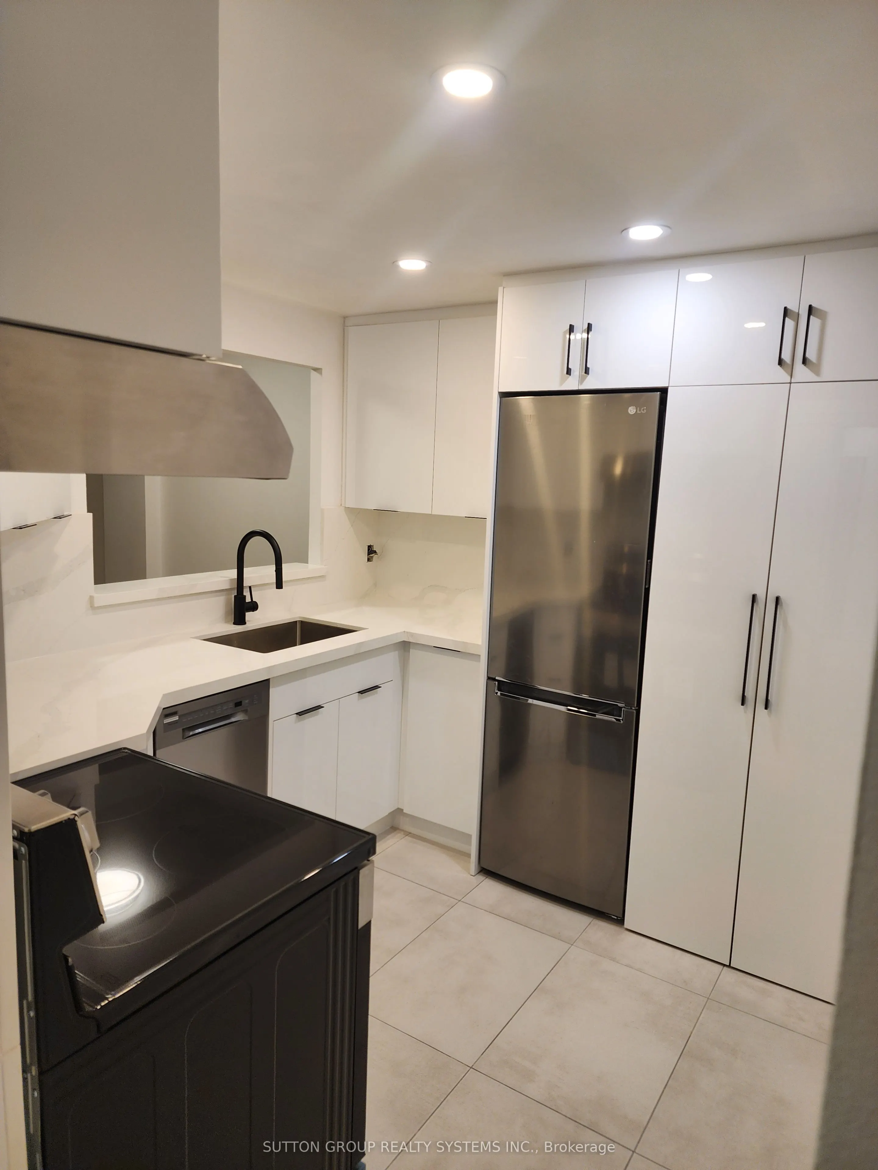 88 Charles Street E, #205