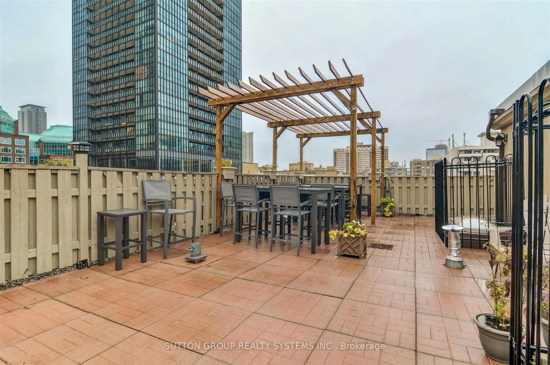 88 Charles Street E, #205
