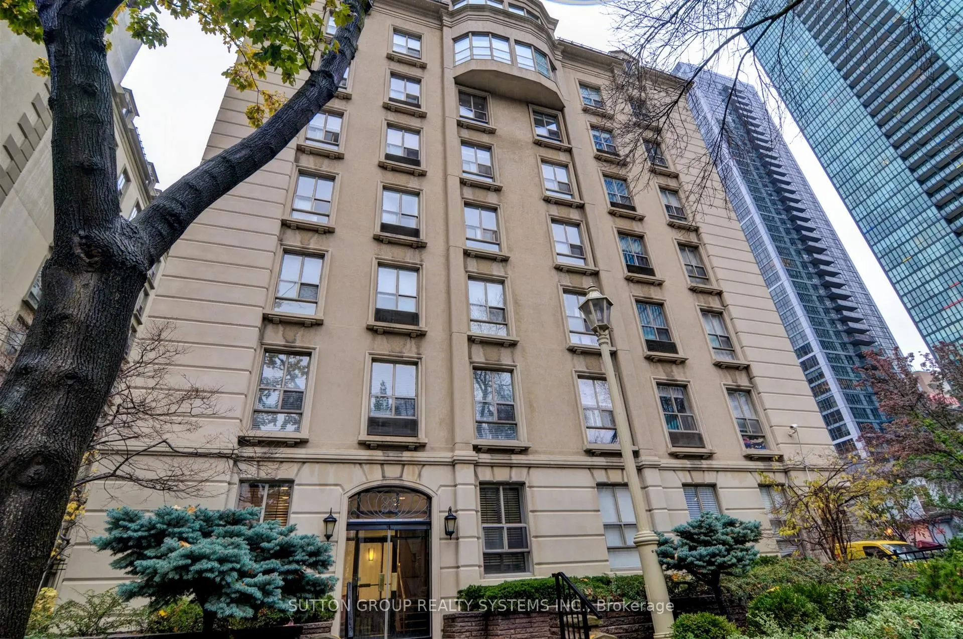 88 Charles Street E, #205