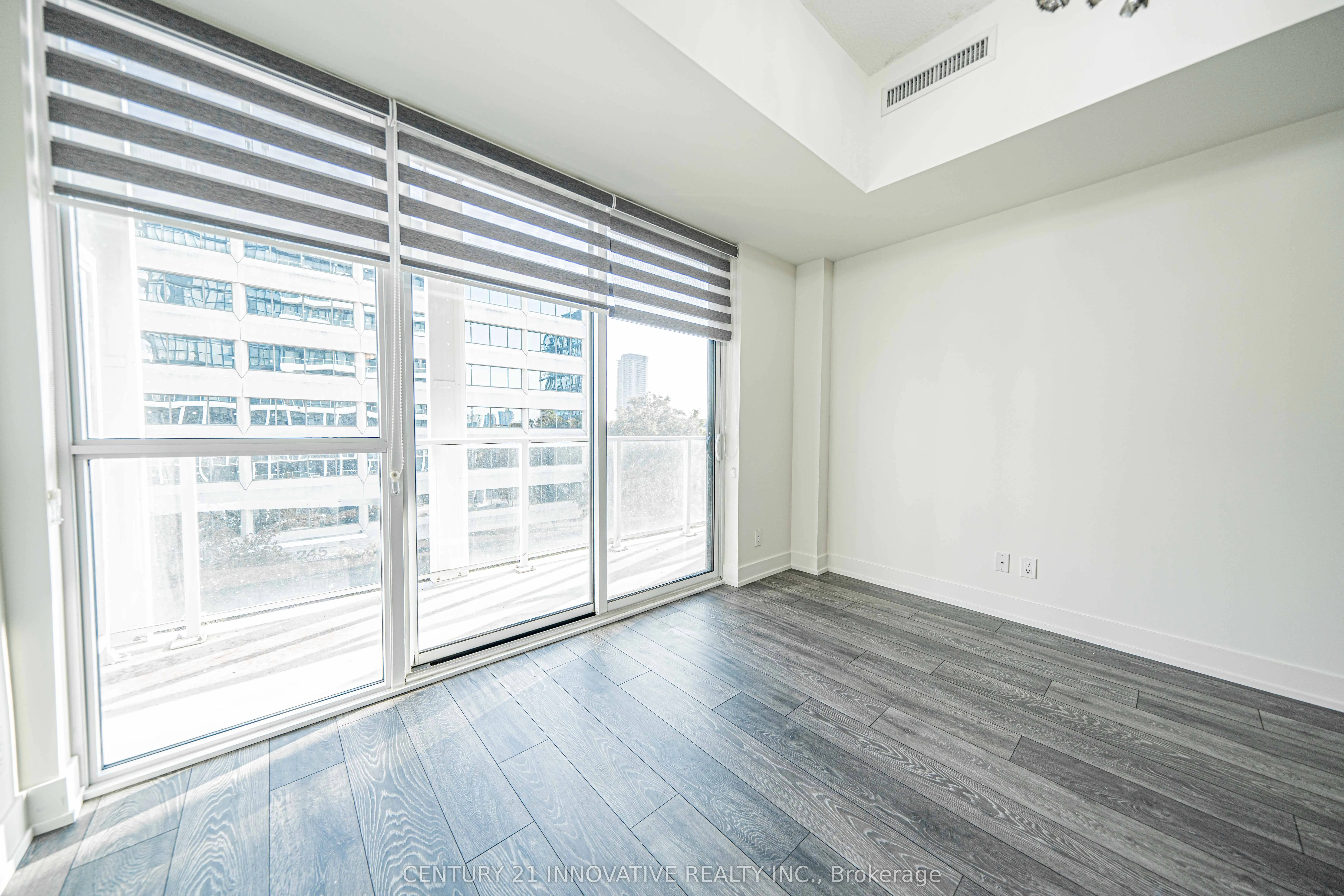 180 Fairview Mall Drive, #517