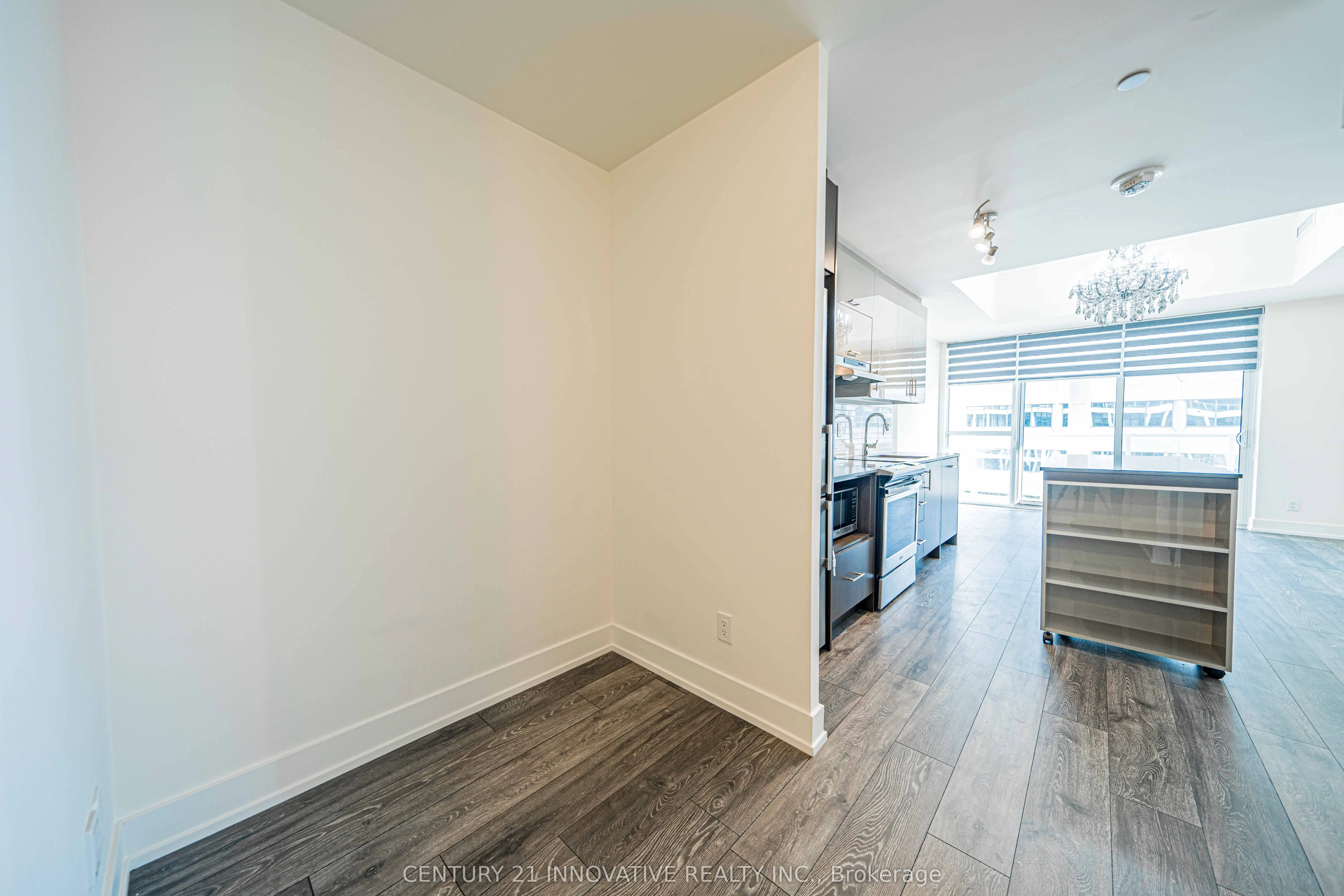 180 Fairview Mall Drive, #517