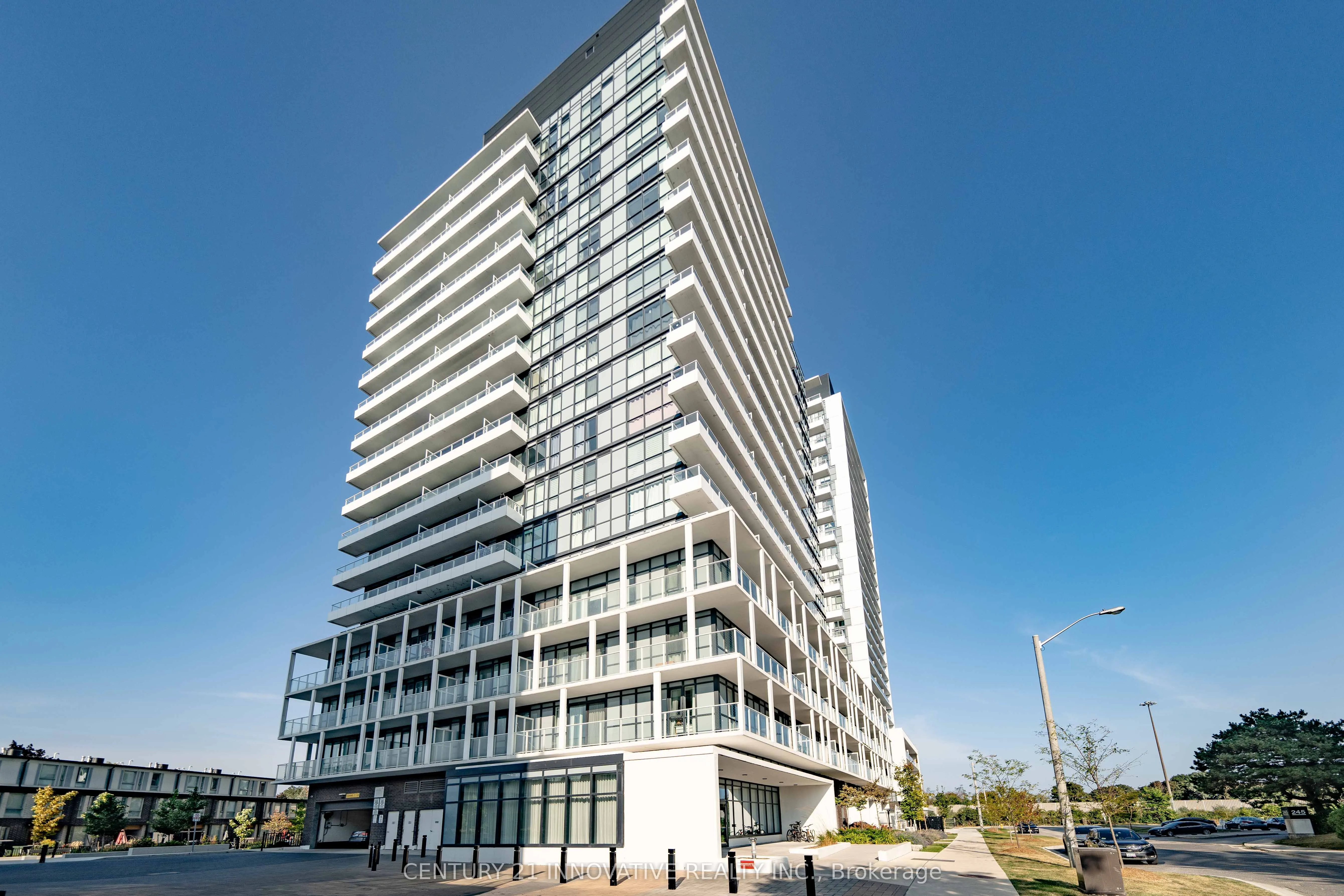 180 Fairview Mall Drive, #517