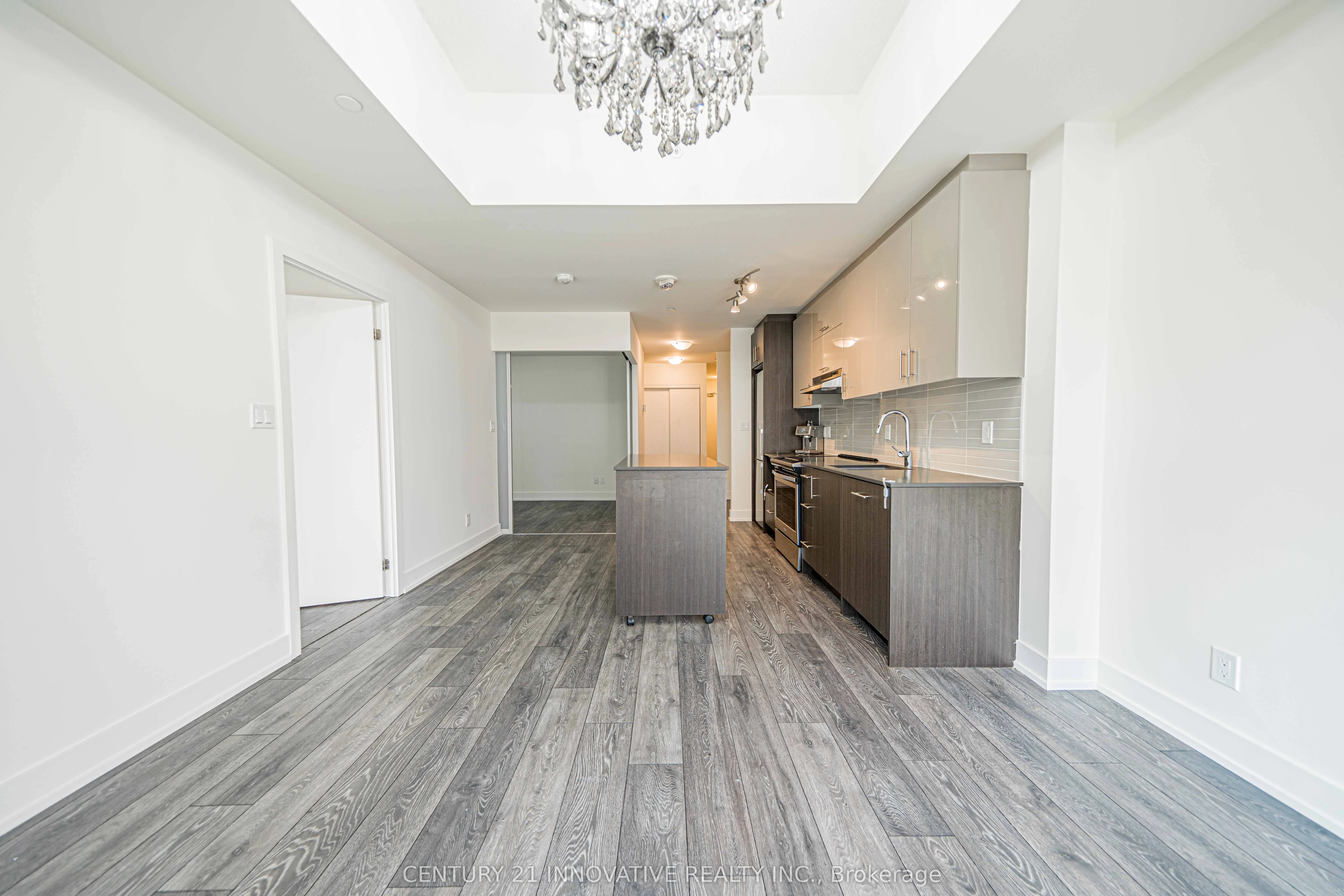 180 Fairview Mall Drive, #517