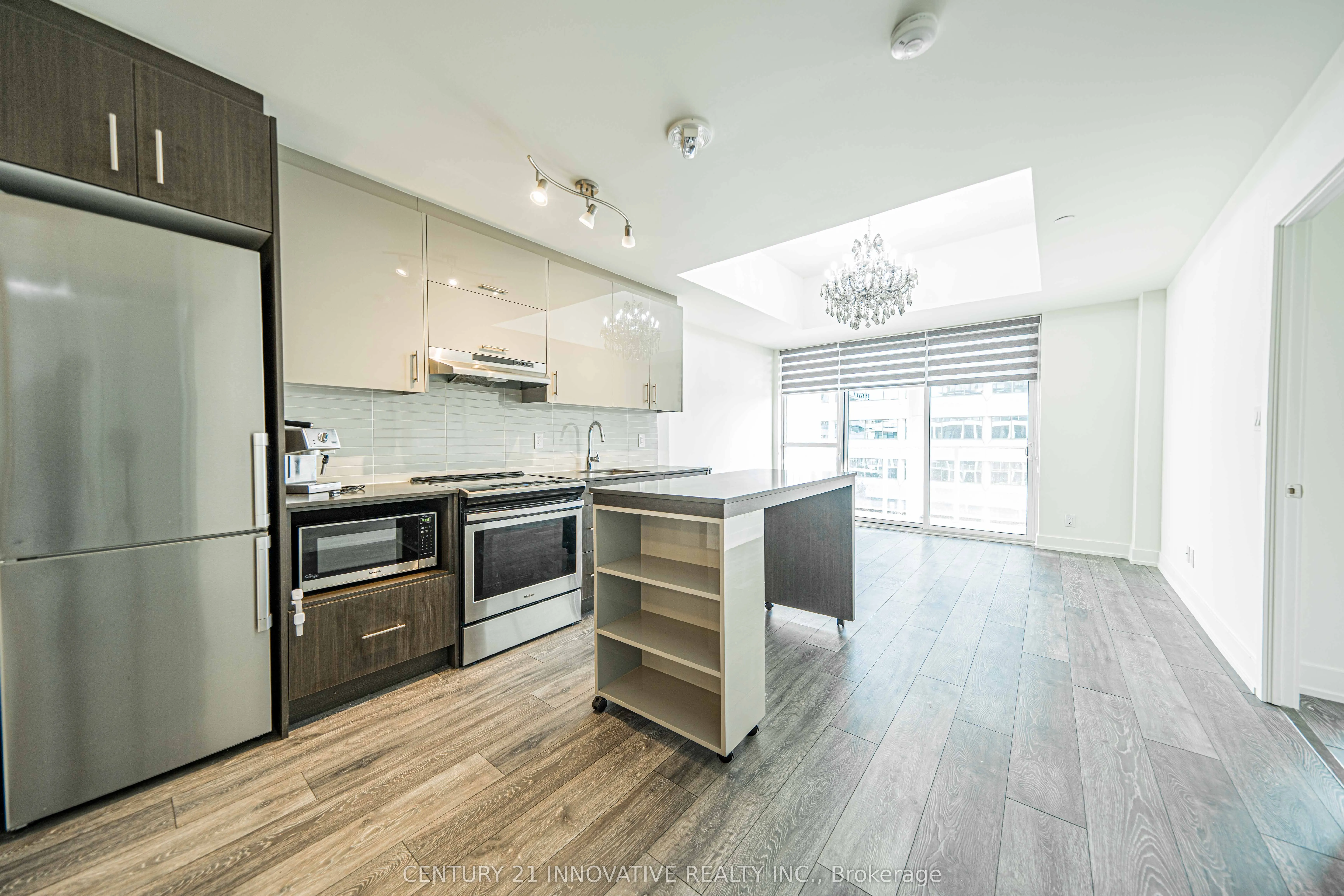 180 Fairview Mall Drive, #517
