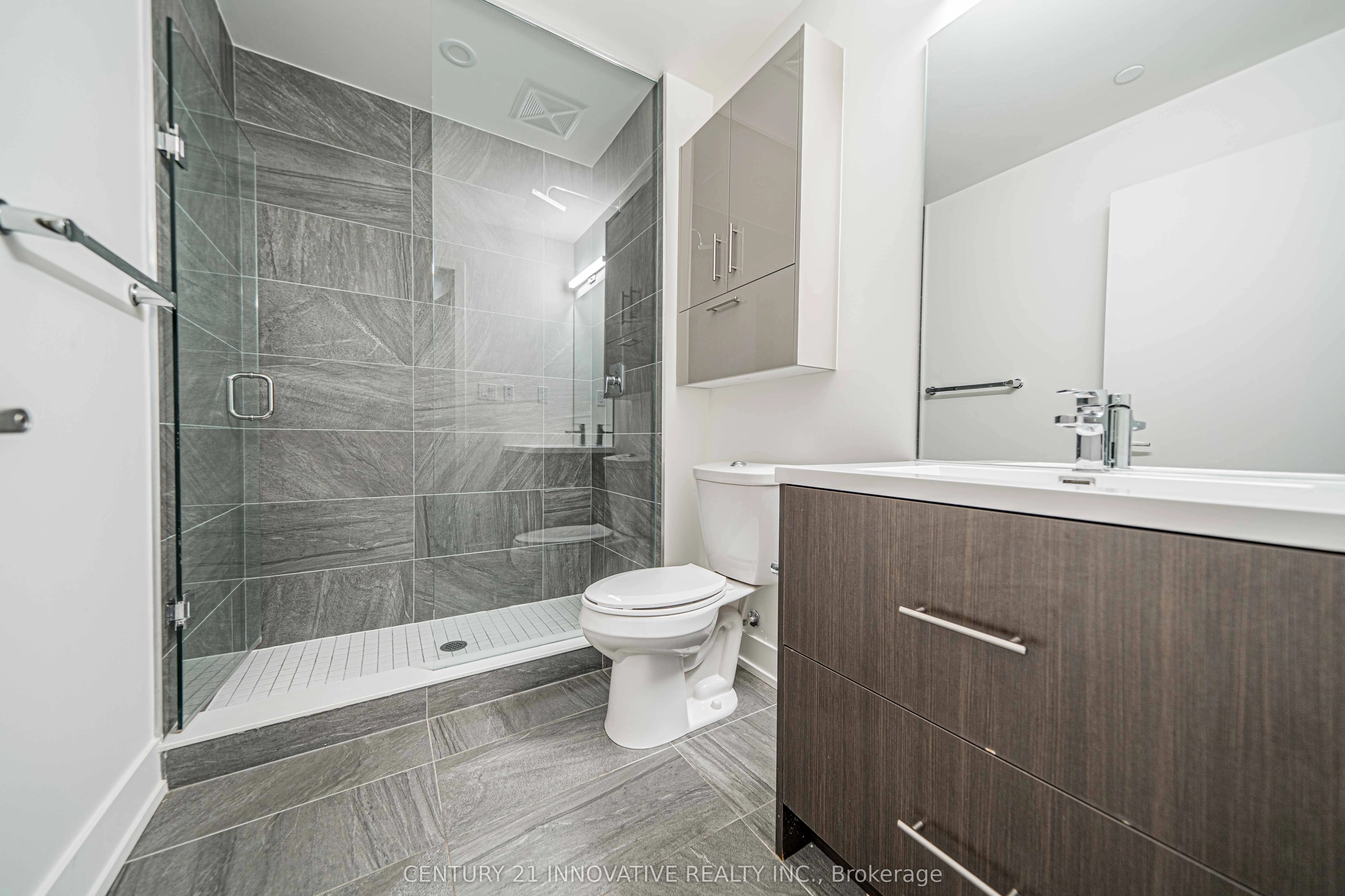 180 Fairview Mall Drive, #517