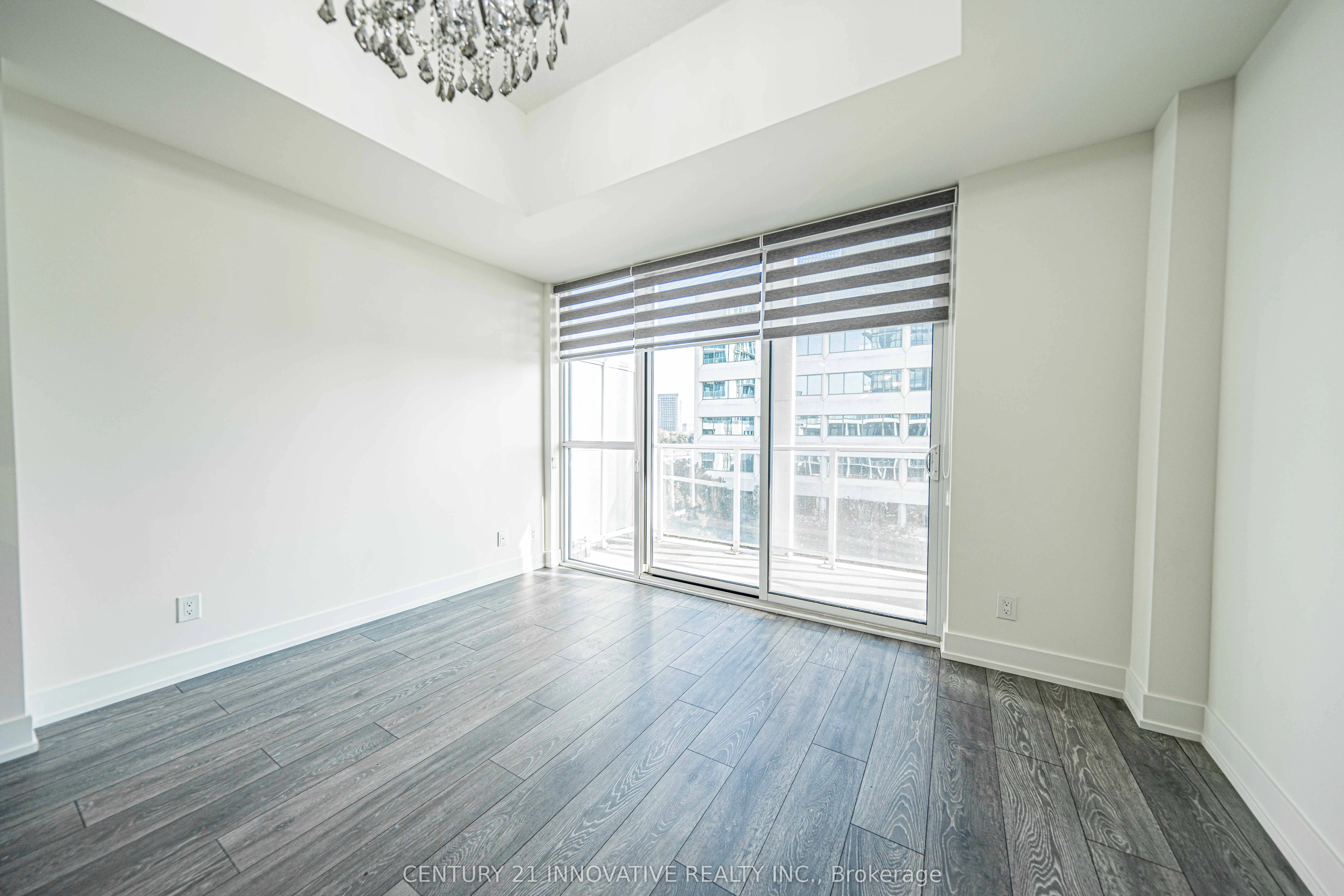 180 Fairview Mall Drive, #517