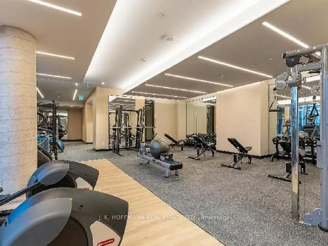 2020 Bathurst Street, #639