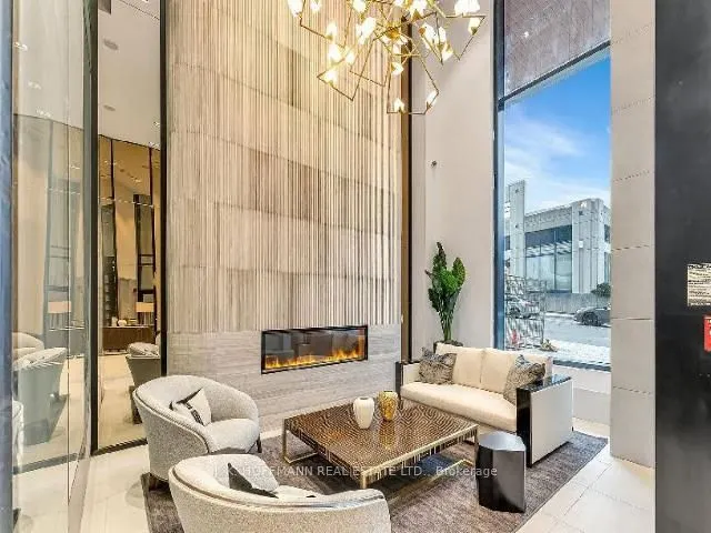 2020 Bathurst Street, #639