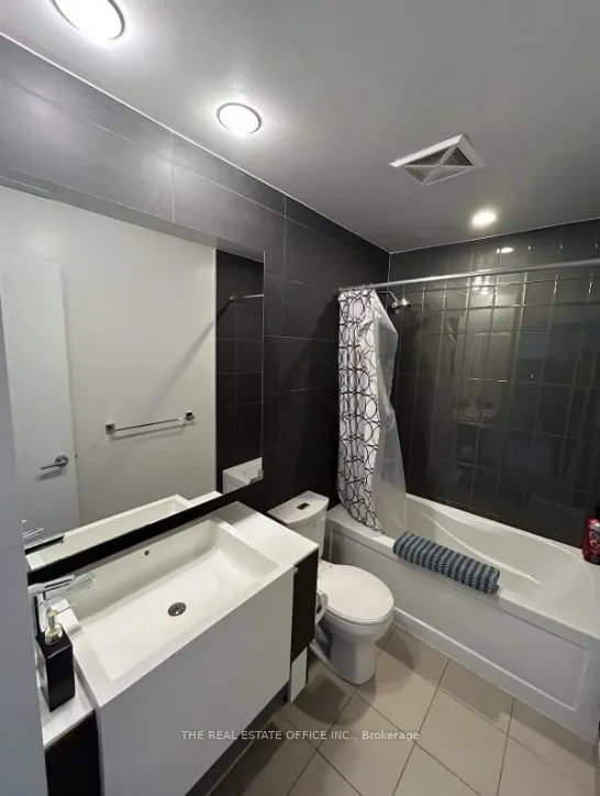 151 Dan Leckie Way #202