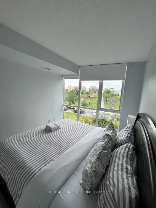 151 Dan Leckie Way #202