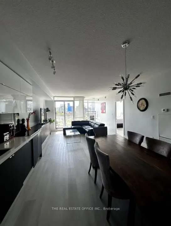 151 Dan Leckie Way #202