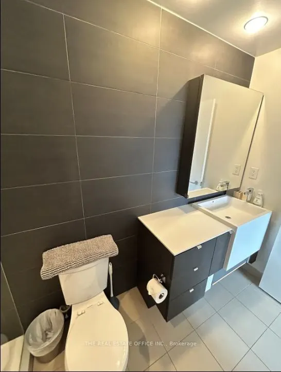 151 Dan Leckie Way #202