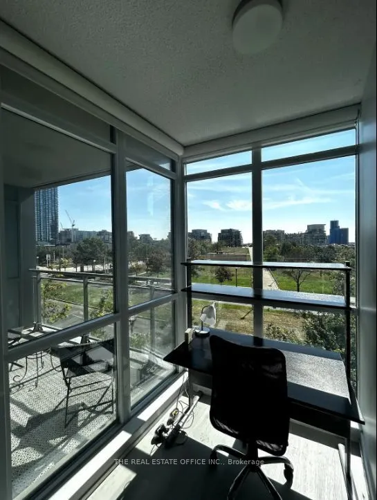 151 Dan Leckie Way #202