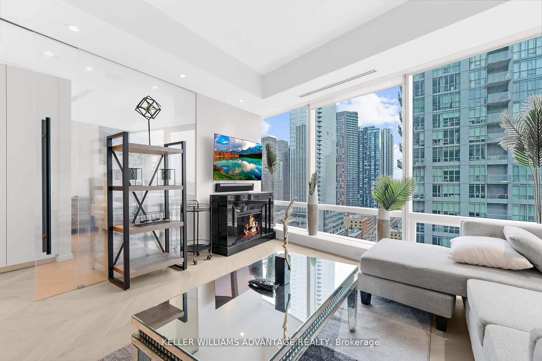 180 University Avenue, #2104