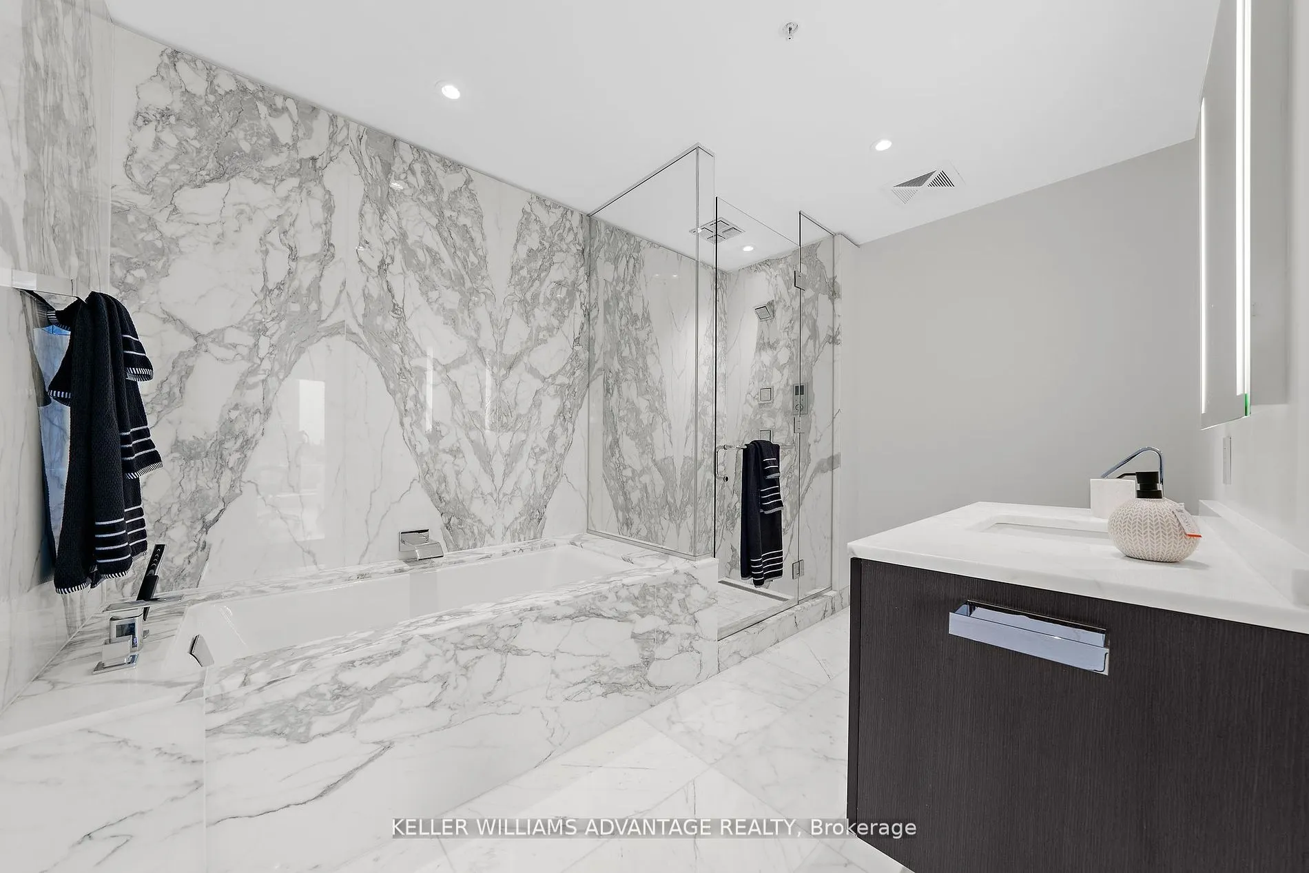 180 University Avenue, #2104