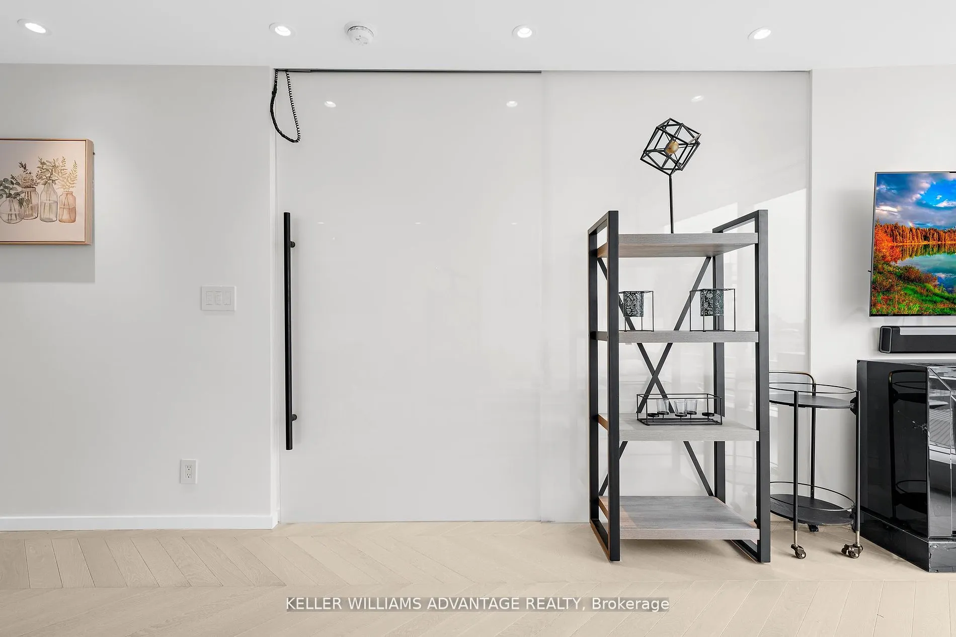 180 University Avenue, #2104