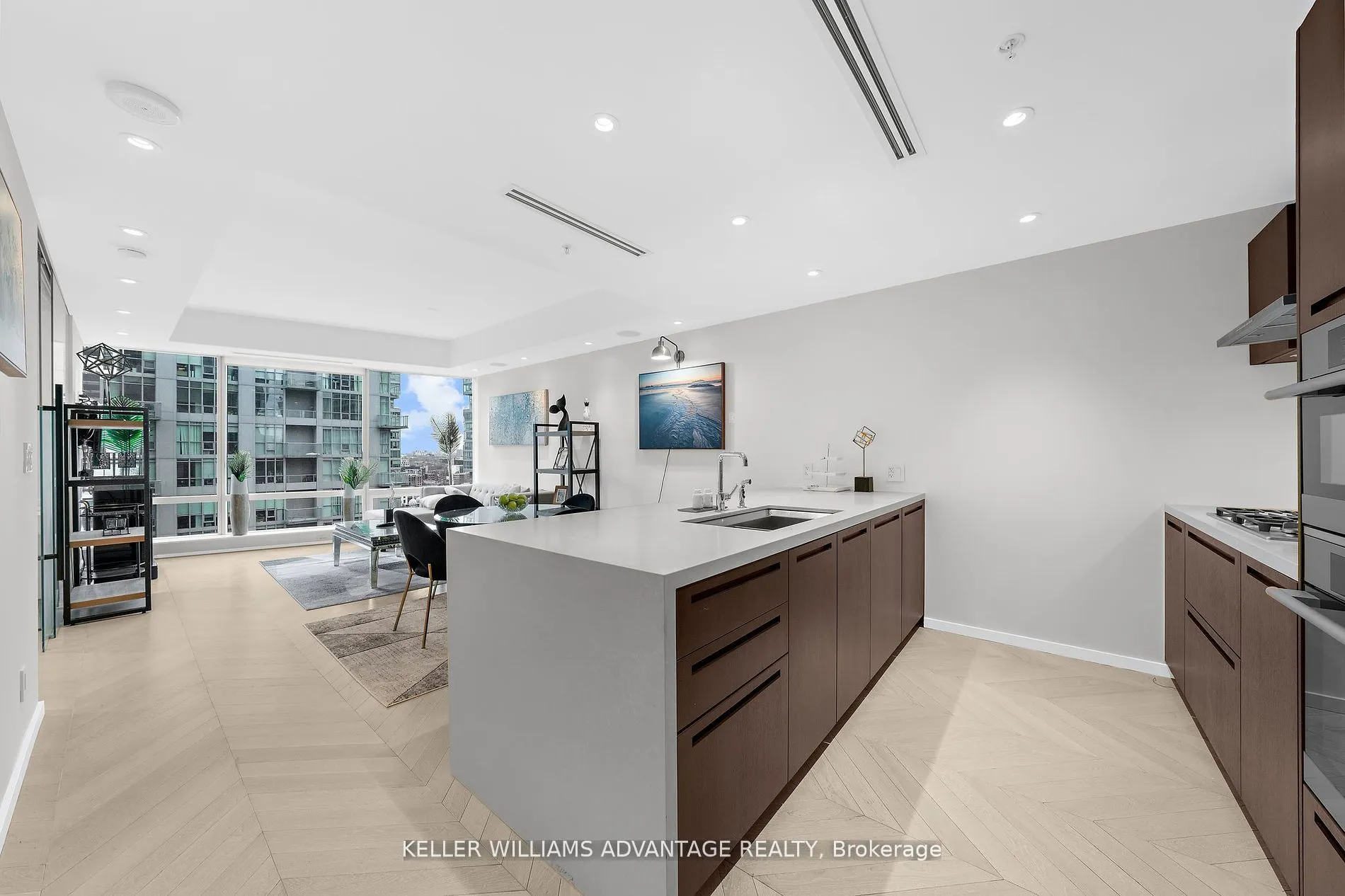 180 University Avenue, #2104