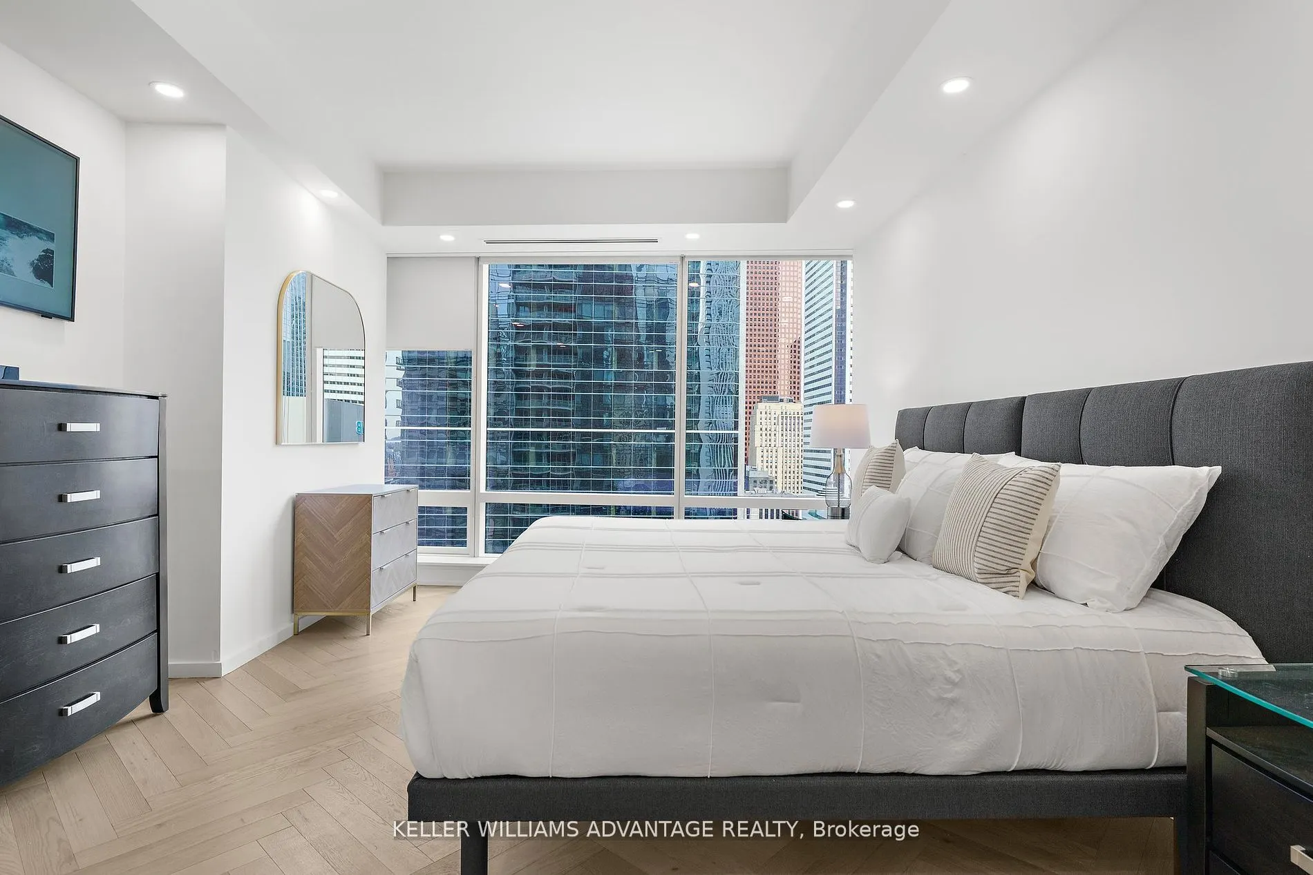 180 University Avenue, #2308