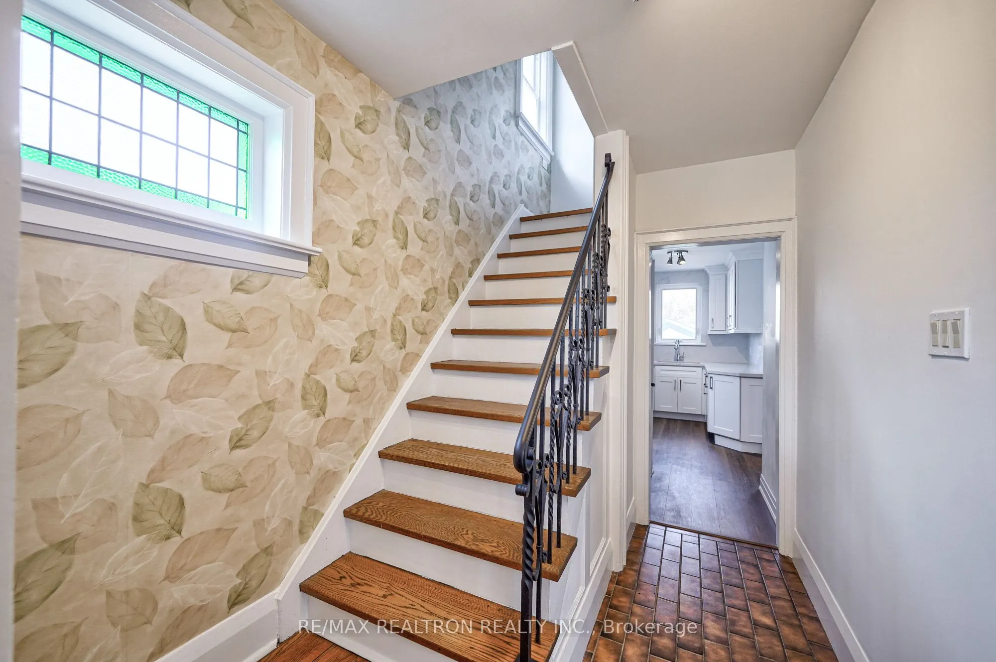 216 Brooke Avenue