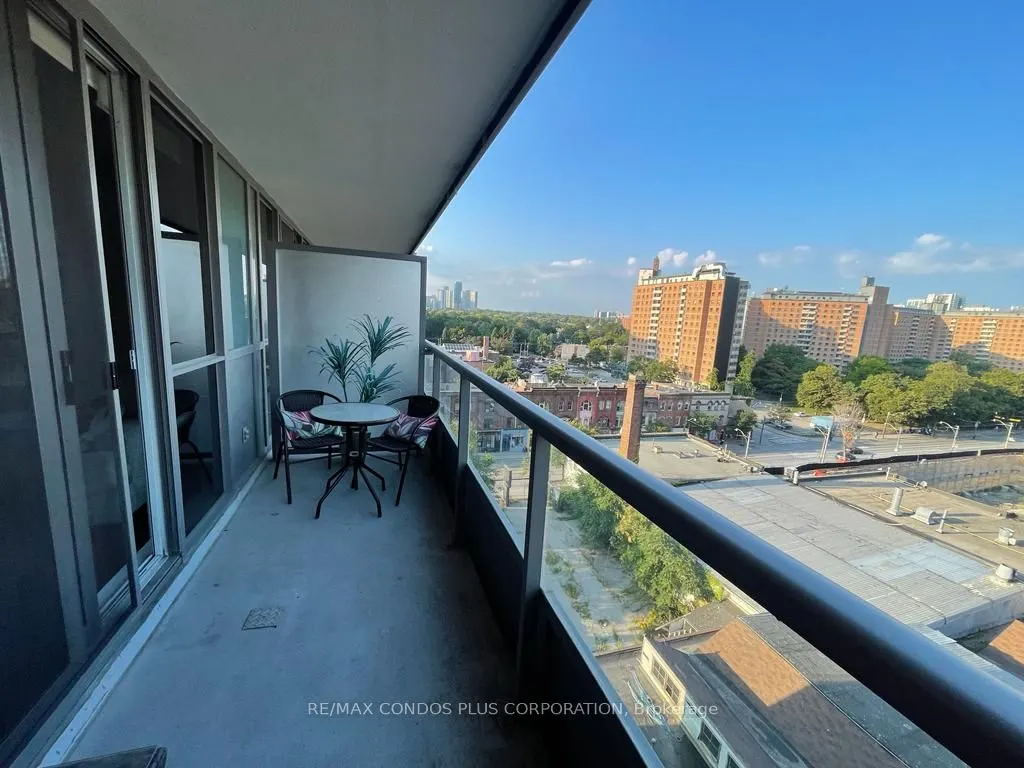 320 Richmond Street E, #1017