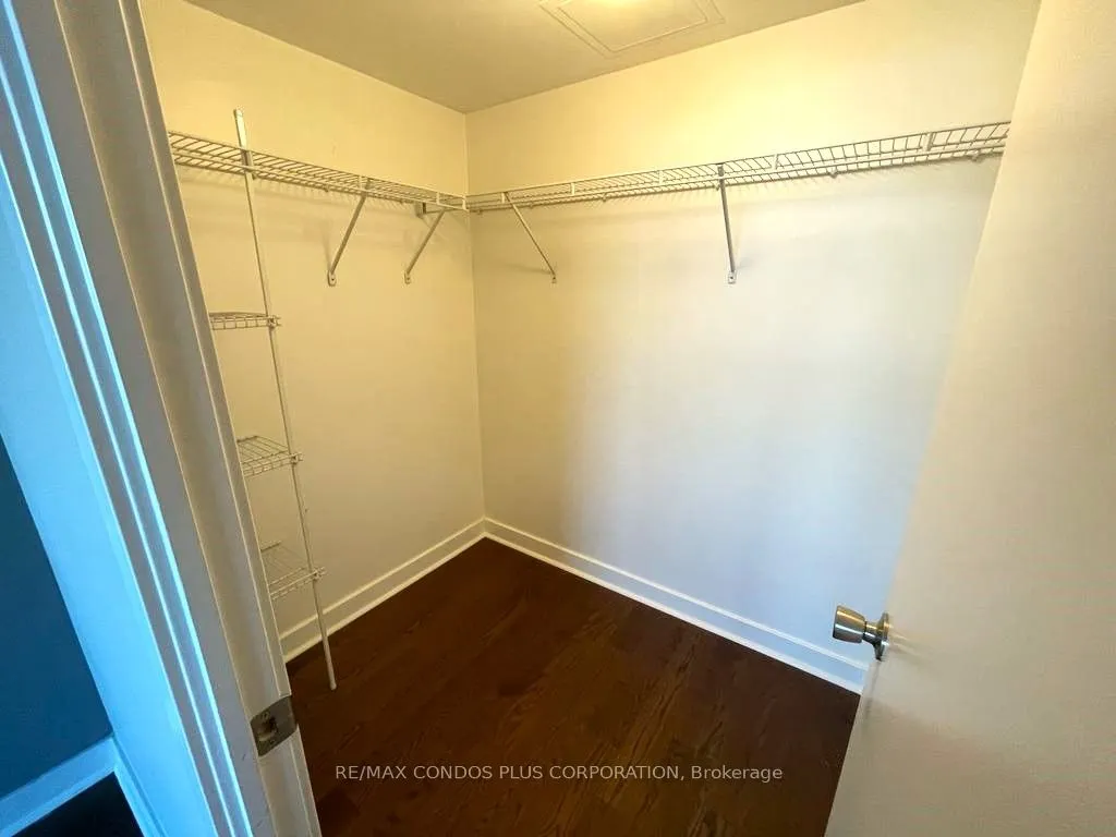 320 Richmond Street E, #1017