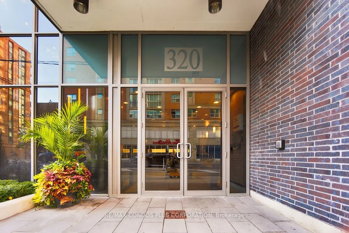 320 Richmond Street E, #1017
