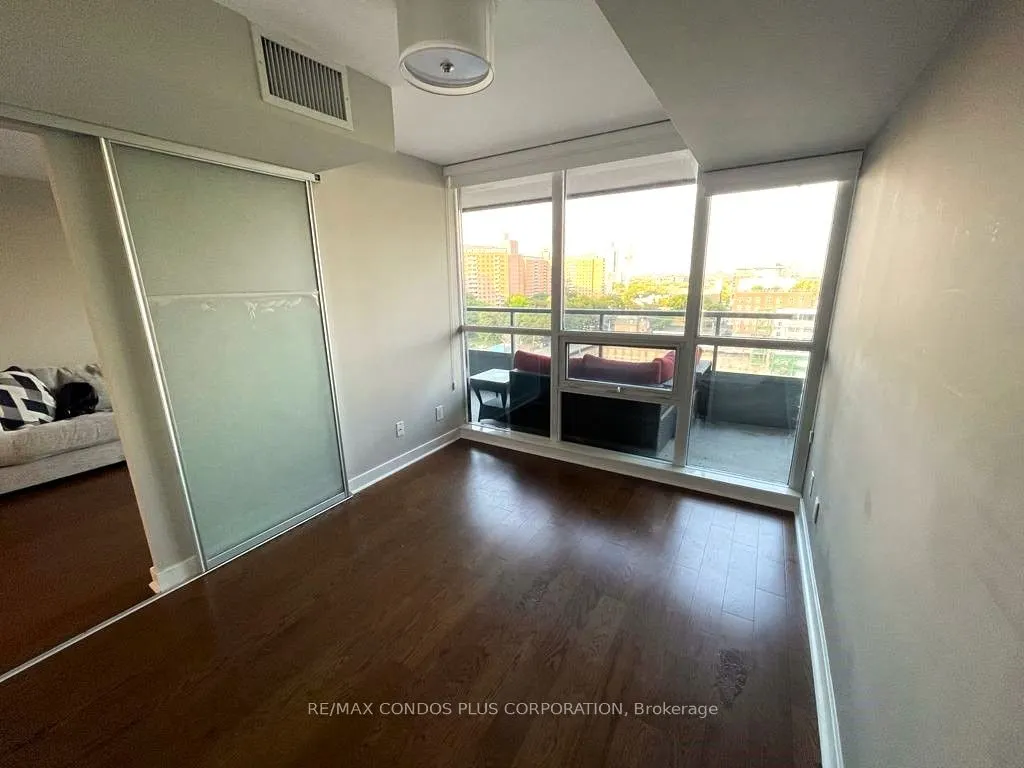 320 Richmond Street E, #1017