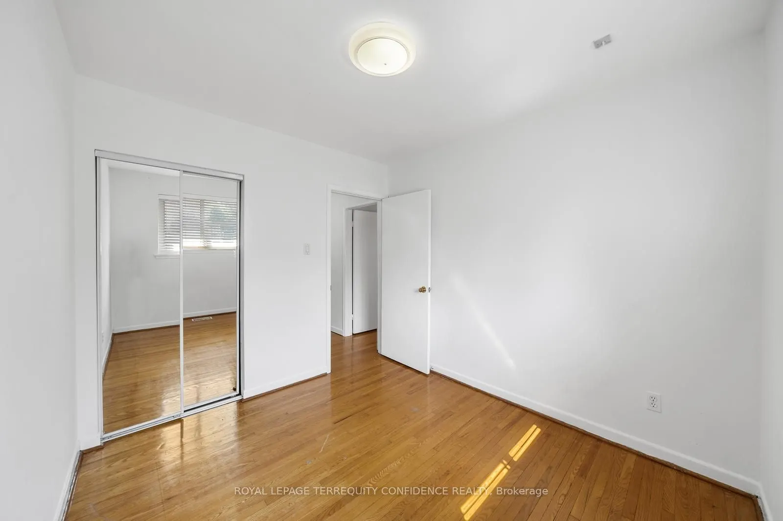 23 Lesgay Crescent