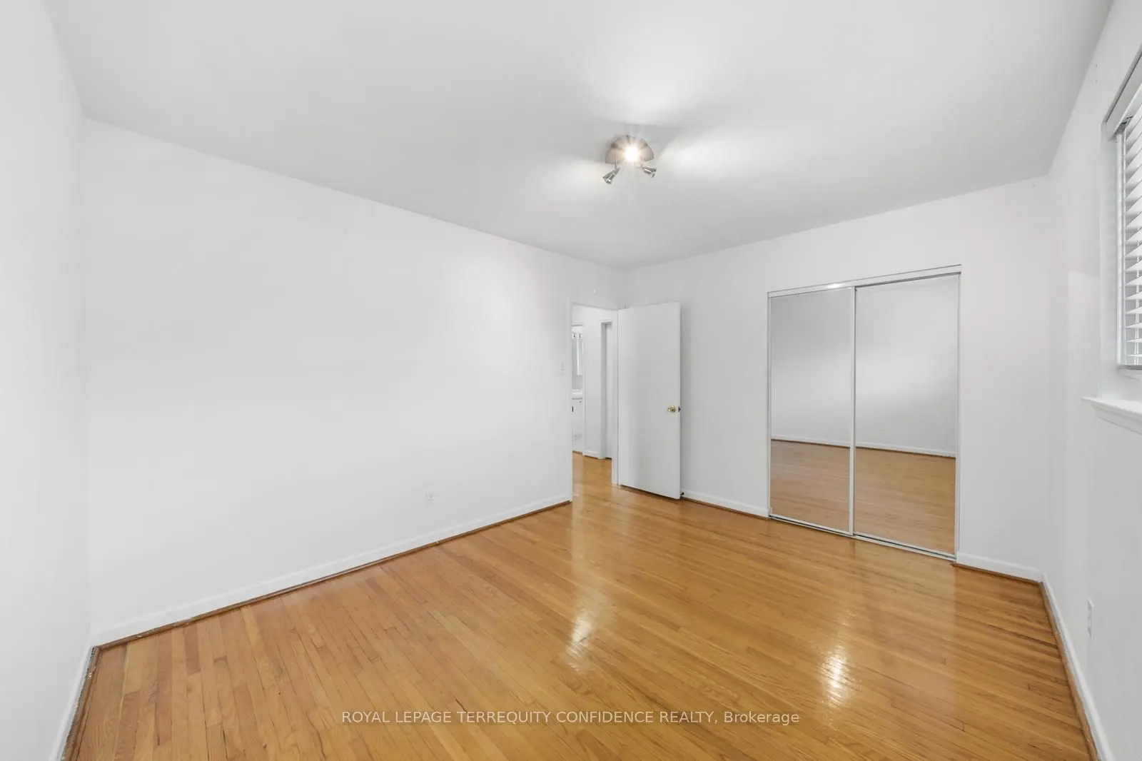 23 Lesgay Crescent