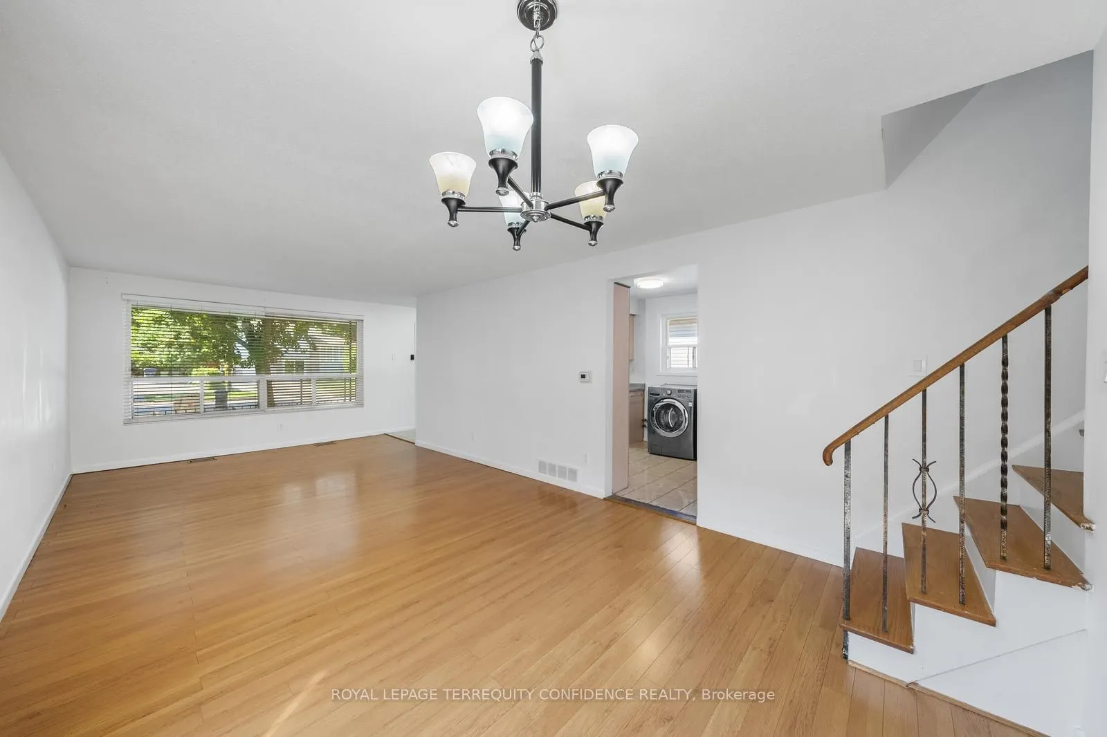 23 Lesgay Crescent