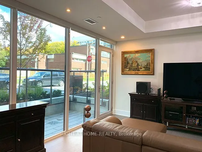 80 Vanauley Street, #110